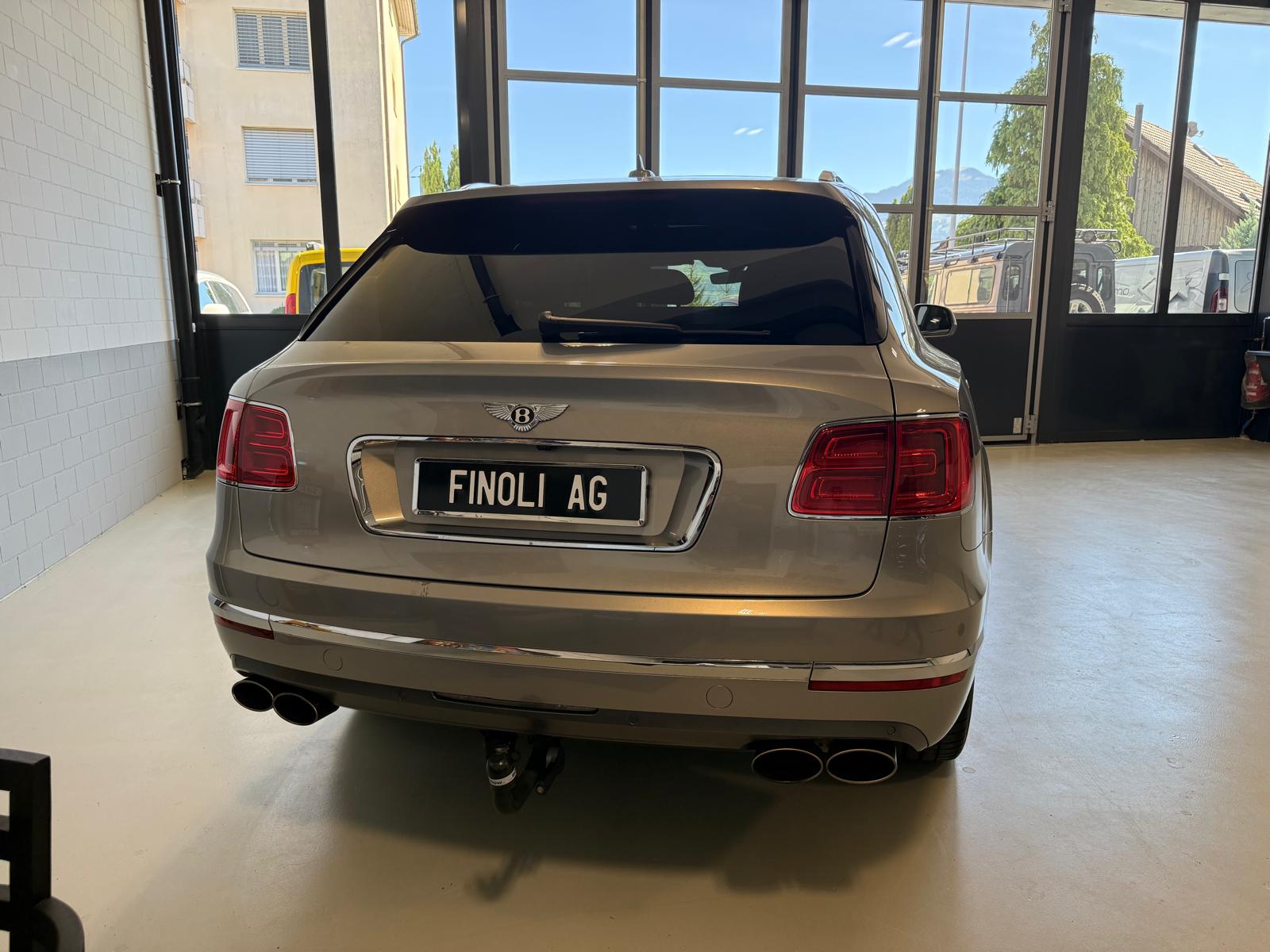 BENTLEY Bentayga W12-image-4