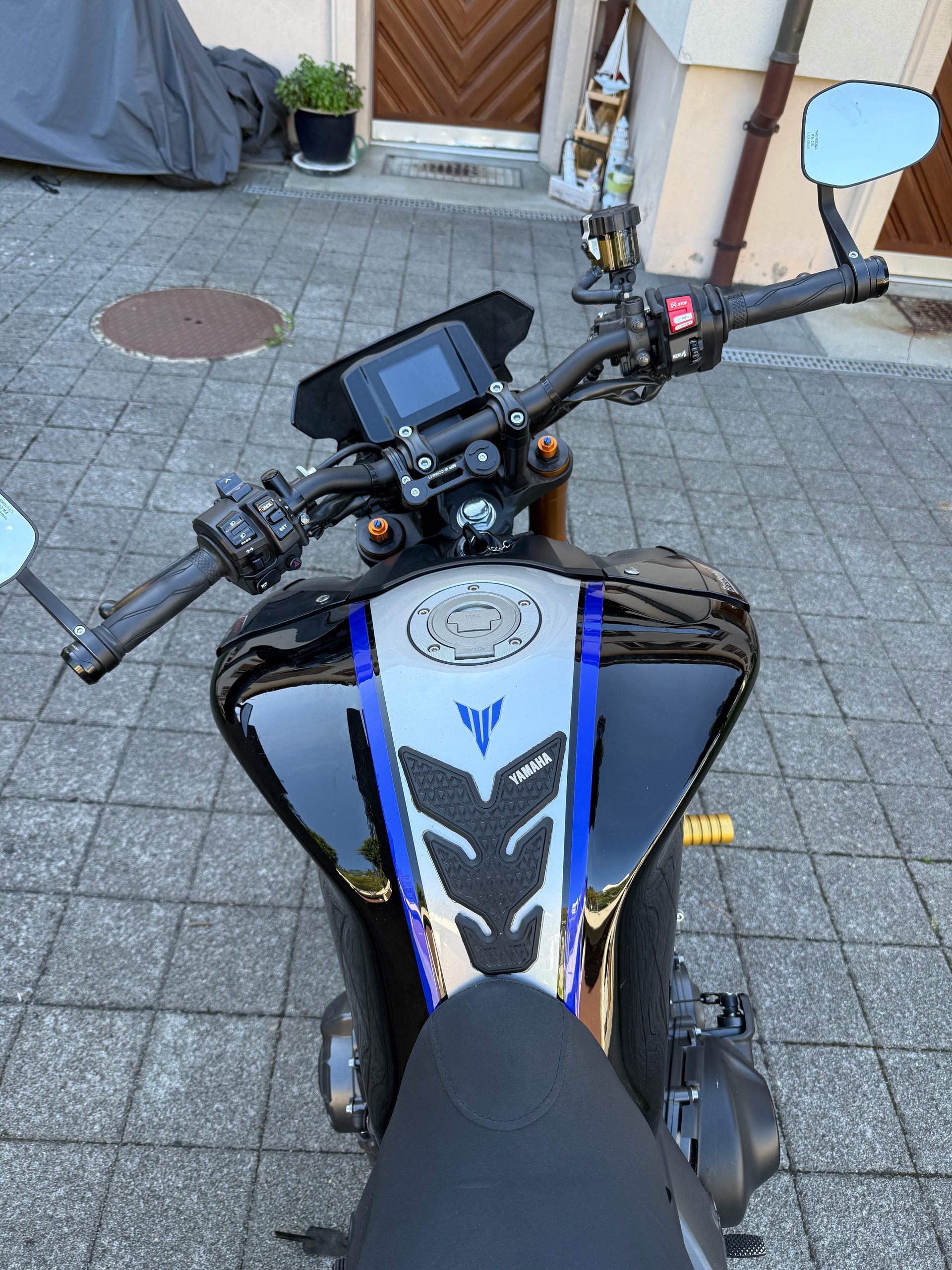 YAMAHA MT-09 SP-image-2