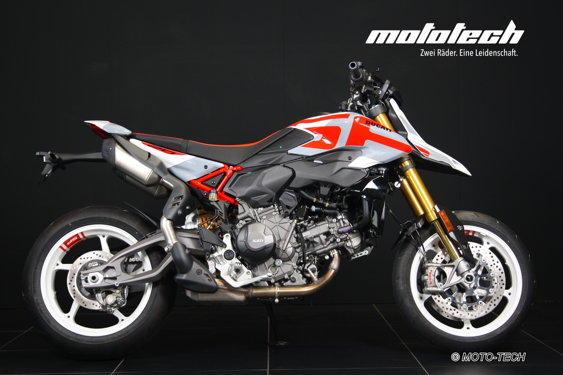 DUCATI Hypermotard V2 SP-image-1