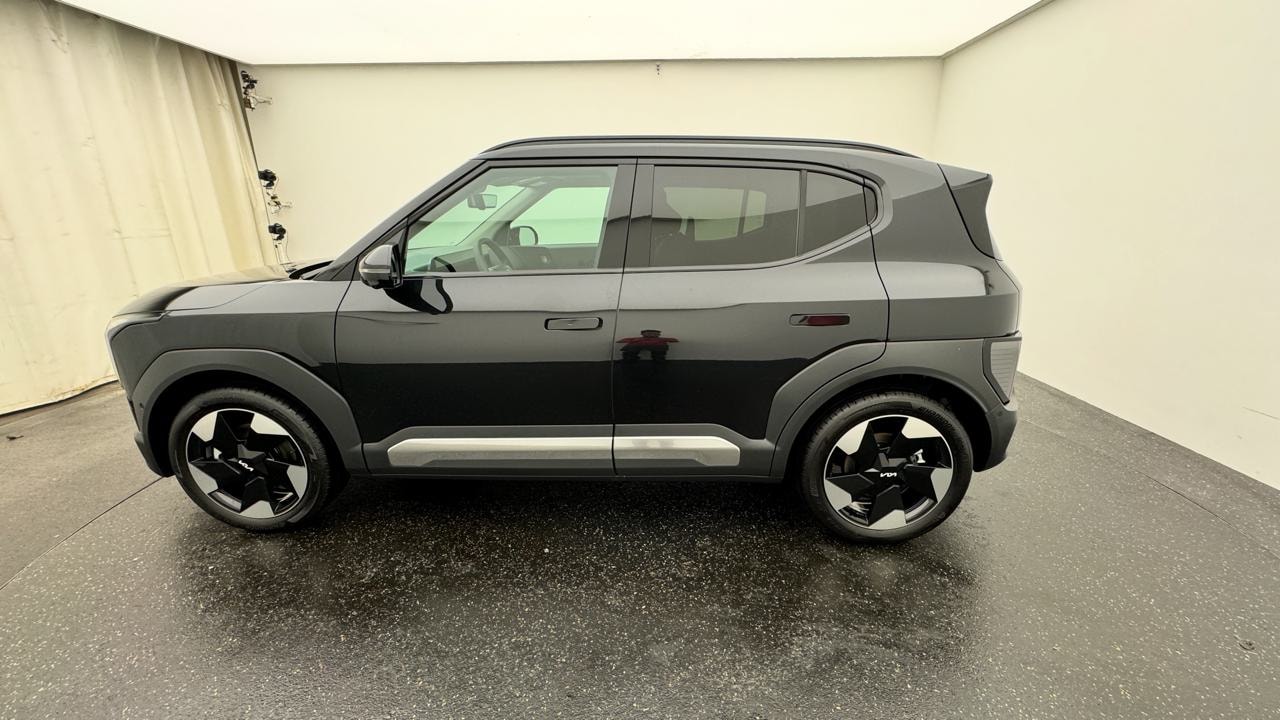 KIA EV2 42 kWh Earth-showroom-element-1