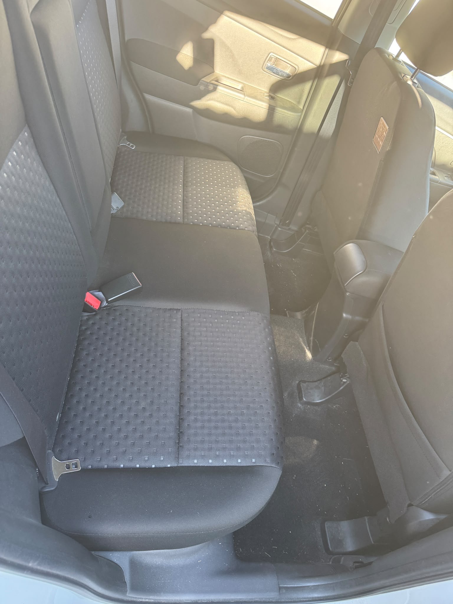 MITSUBISHI ASX 1.8 DID Invite 4WD-image-9