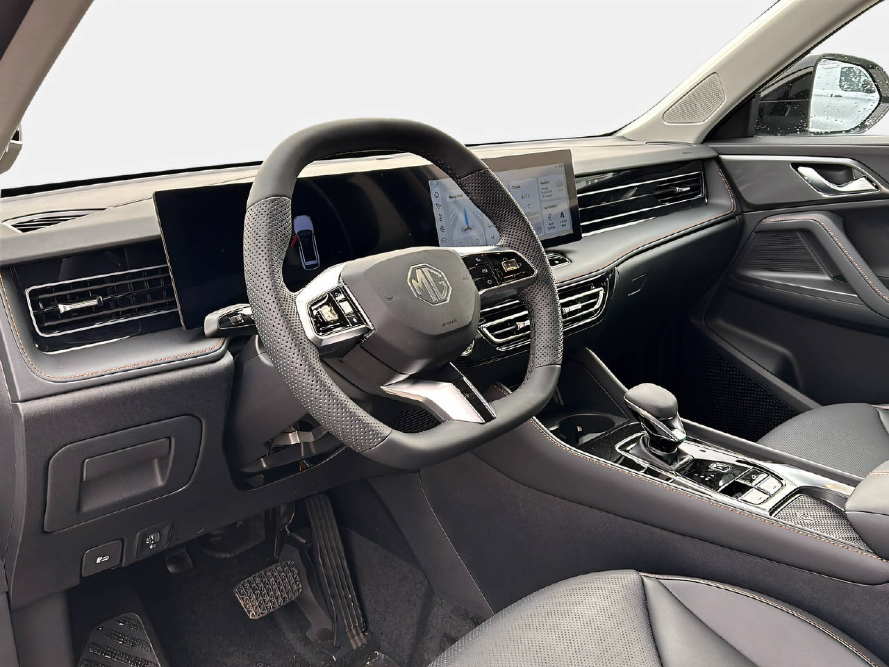 MG HS 1.5 Hybrid Luxury-image-9