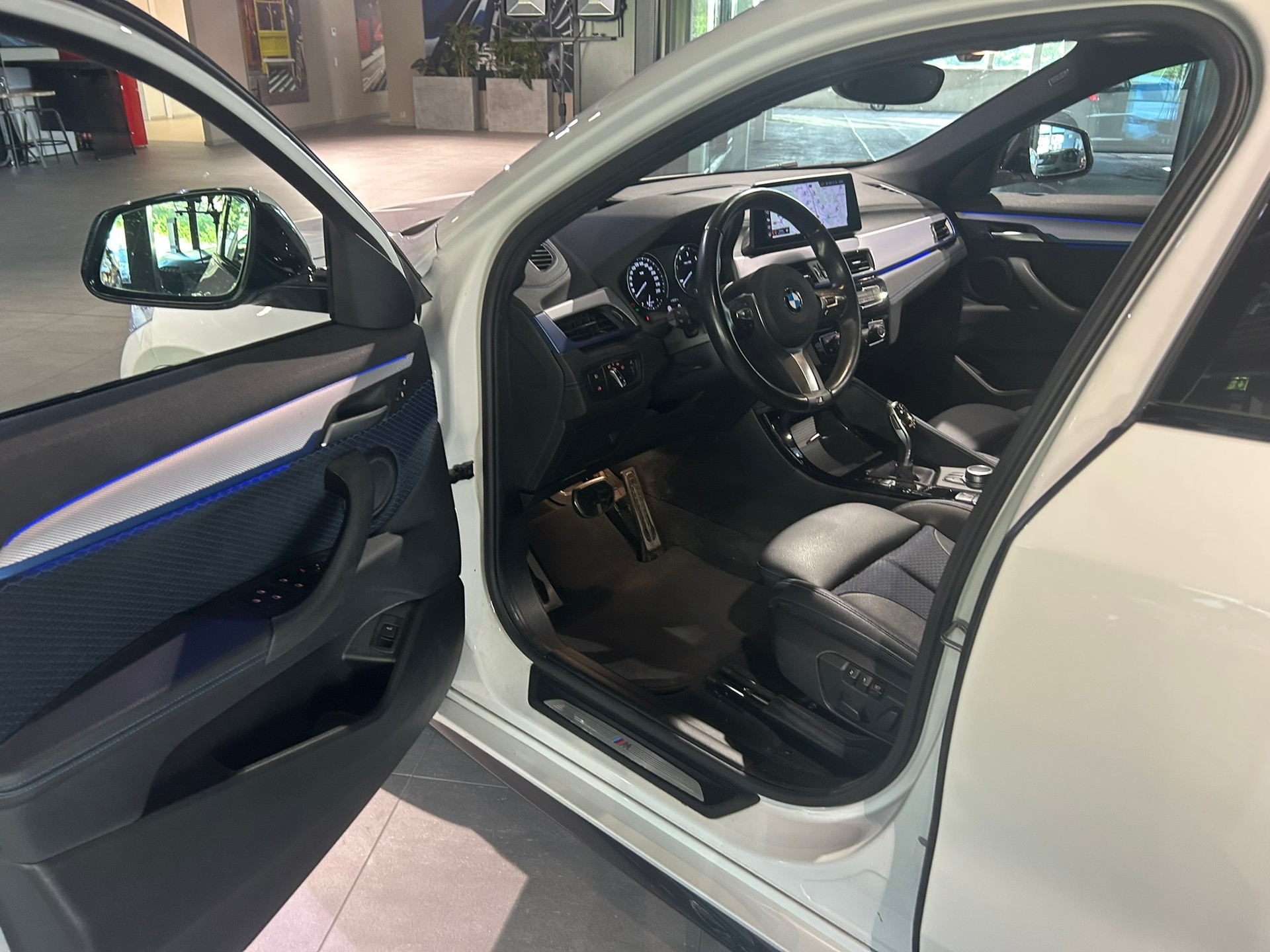 BMW X2 sDrive 18d M Sport Steptronic-image-27