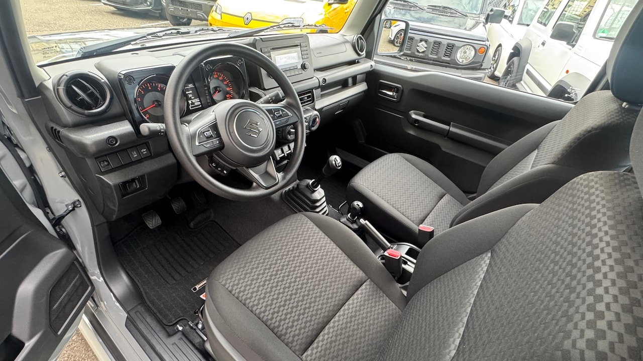 SUZUKI JIMNY 1.5 HORIZON EDITION 4x4 | 2 PLATZER | MANUEL-image-16