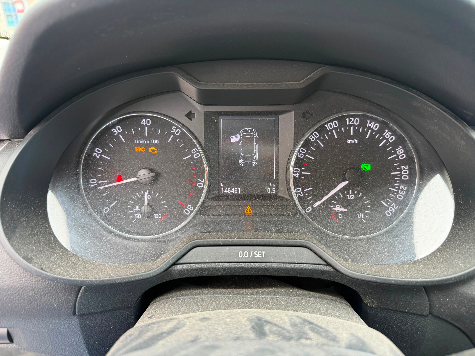 SKODA Octavia Combi 1.8 TSI Fresh 4x4 DSG-image-8
