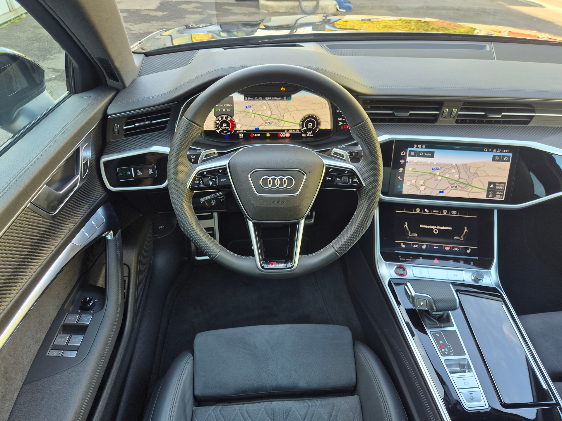 AUDI RS6 Avant 4.0 TFSI V8 quattro-image-14