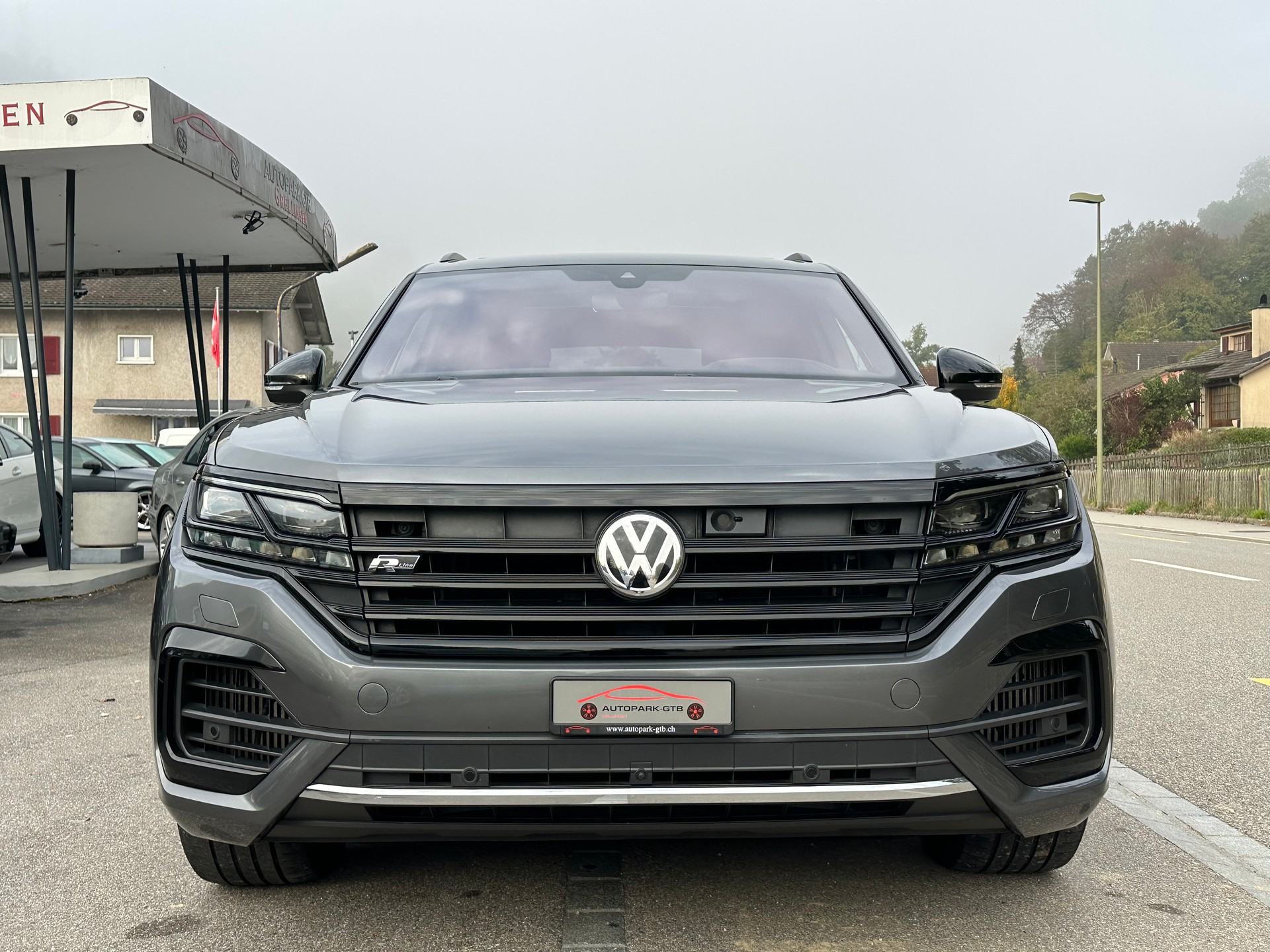 VW Touareg 4.0 V8 TDI R-Line Tiptronic-showroom-element-3