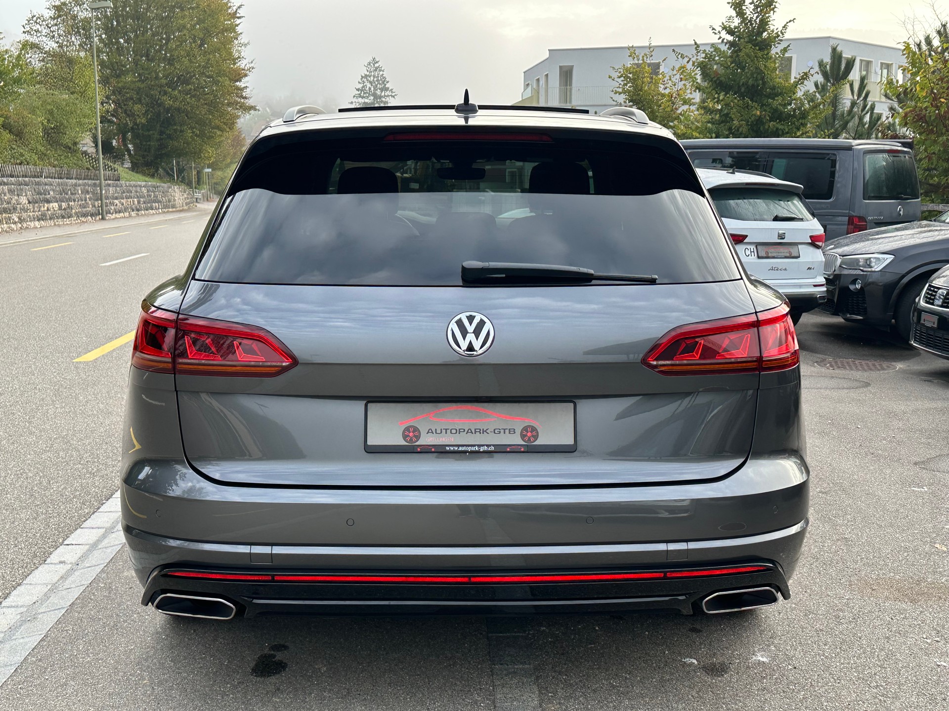 VW Touareg 4.0 V8 TDI R-Line Tiptronic-image-8