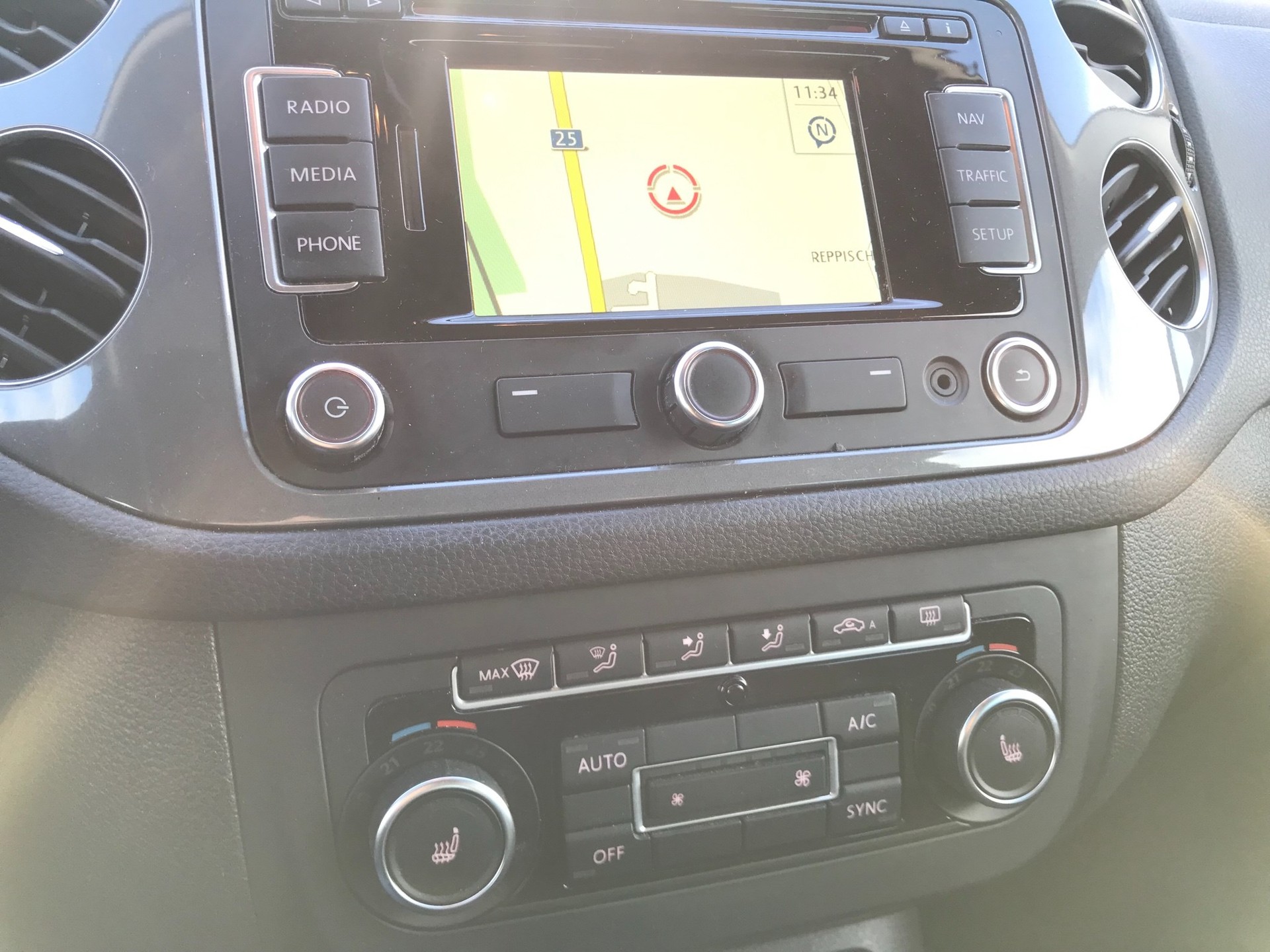 VW Tiguan 1.4 TSI BlueMotion Trend&Fun 4x2-image-10