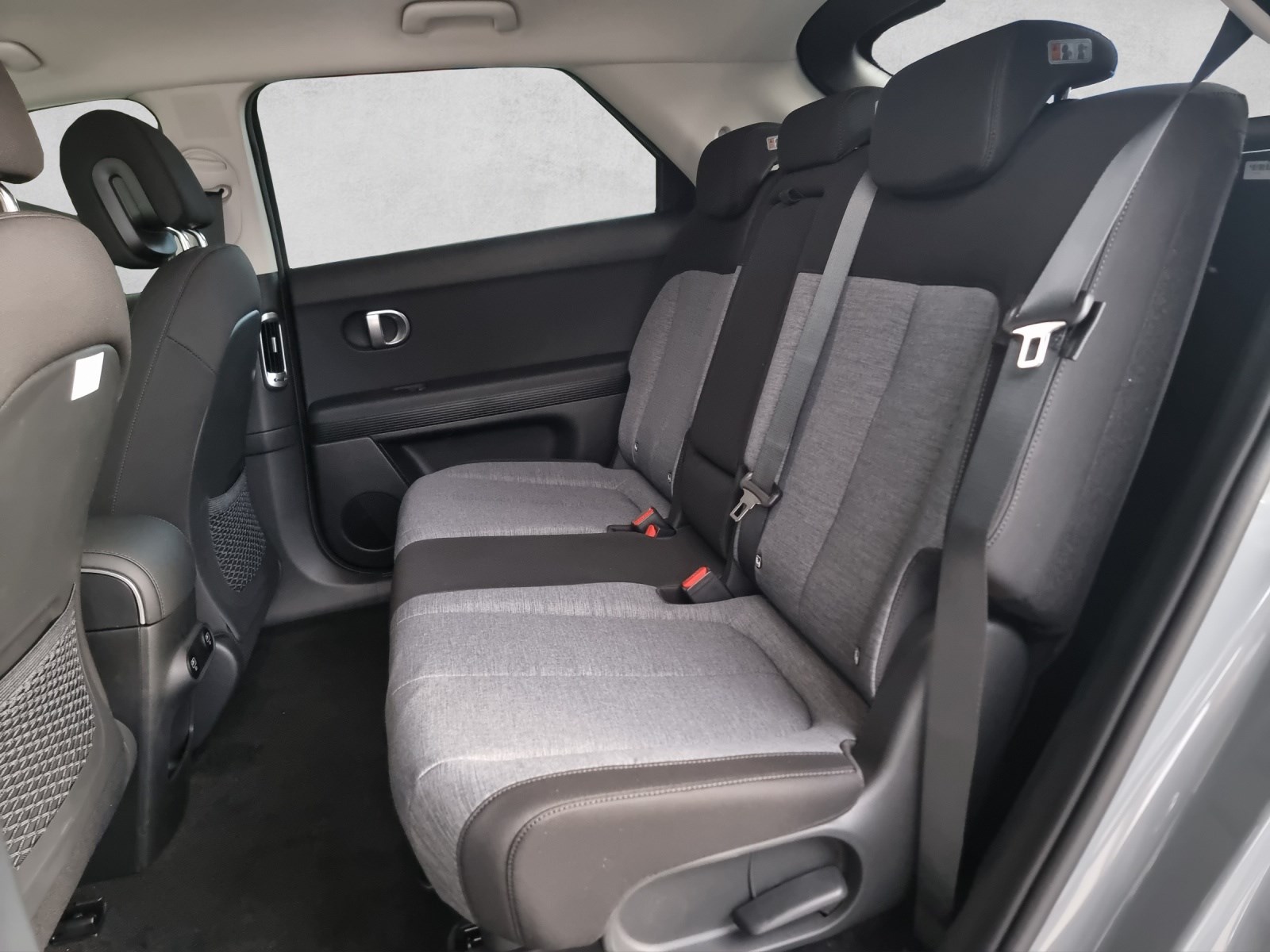 HYUNDAI Ioniq 5 77kWh Origo 4WD-image-10