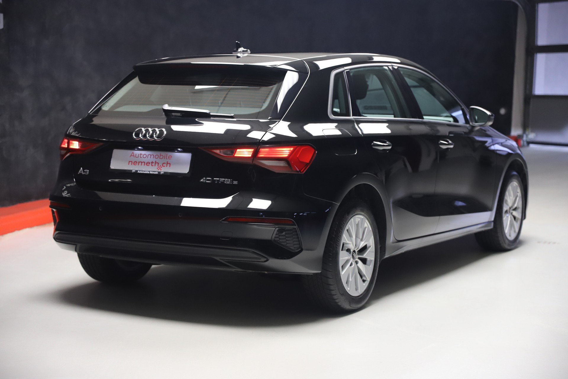 AUDI A3 Sportback 40 TFSI e S-tronic-image-4