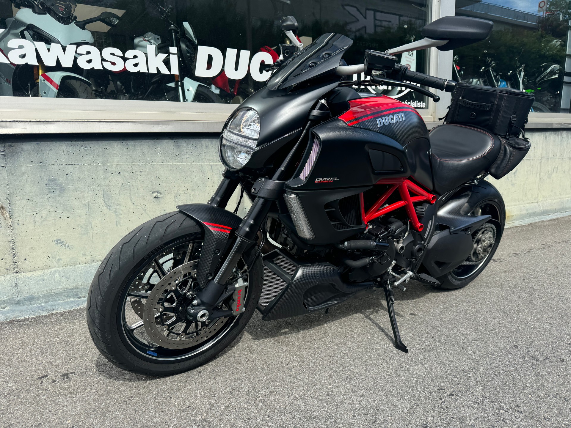 DUCATI Diavel 1200 Carbon-image-7
