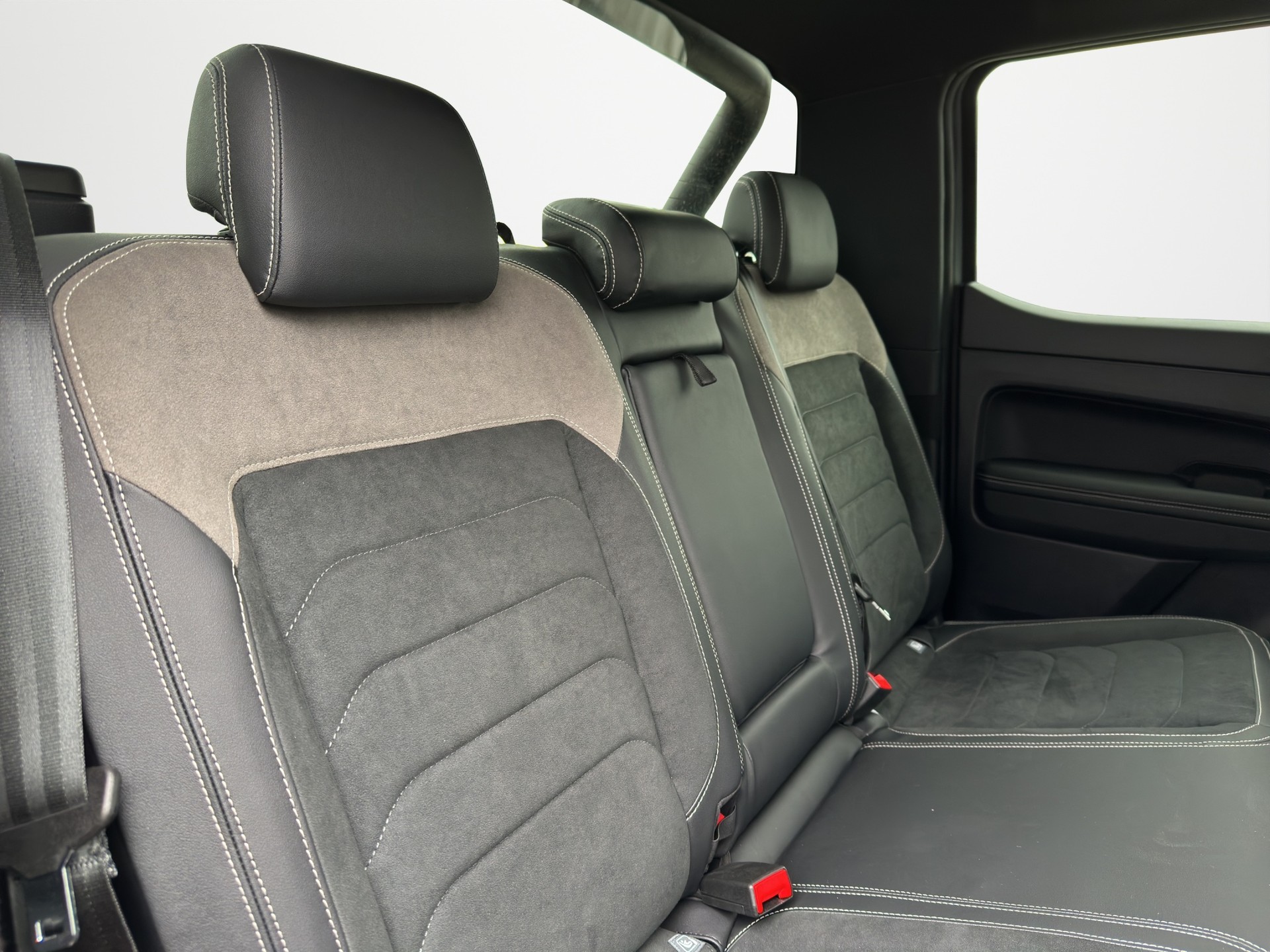 VW Amarok 3.0TDI Aventura Winter 1-image-14