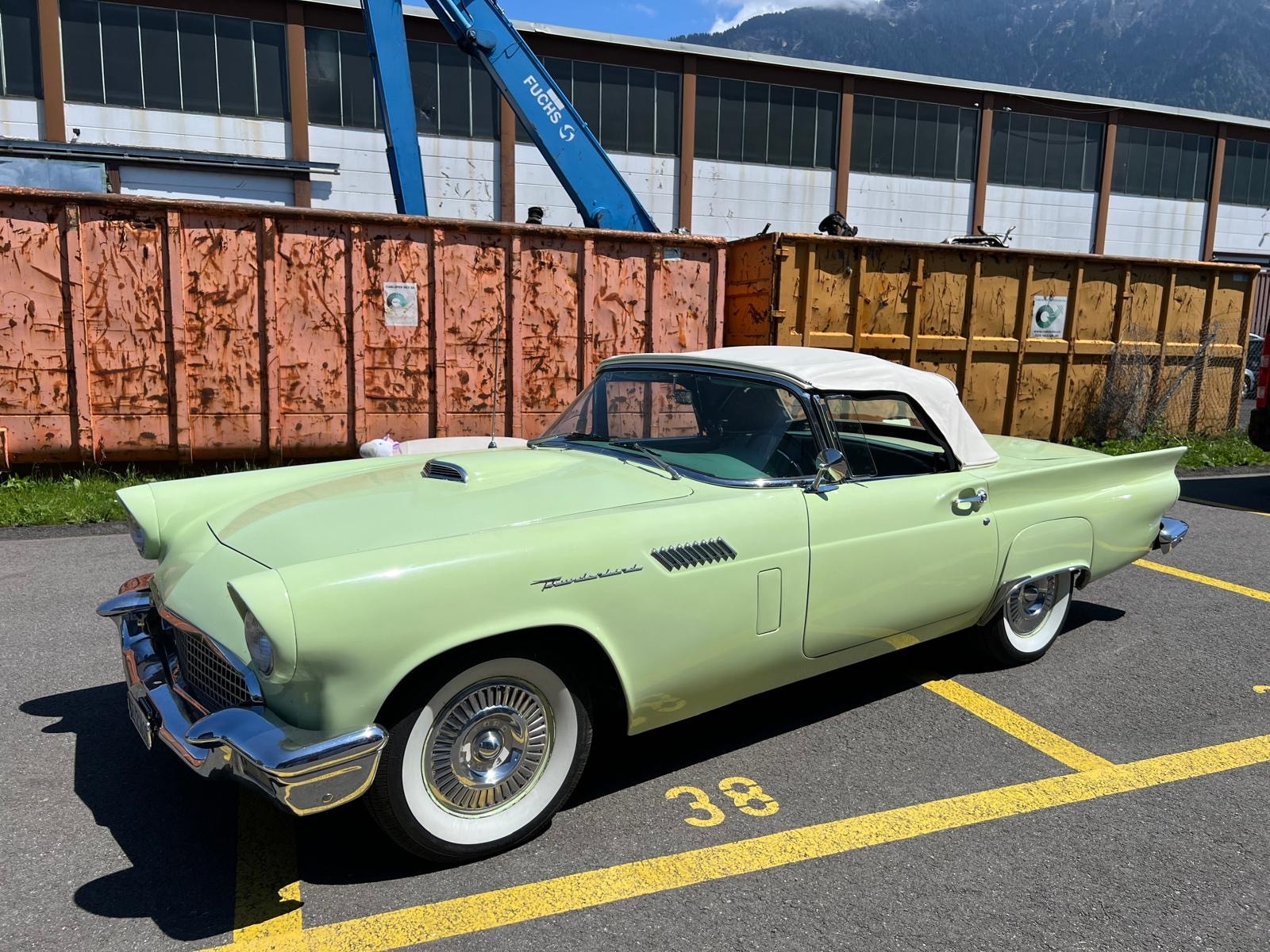 FORD Thunderbird-image-4