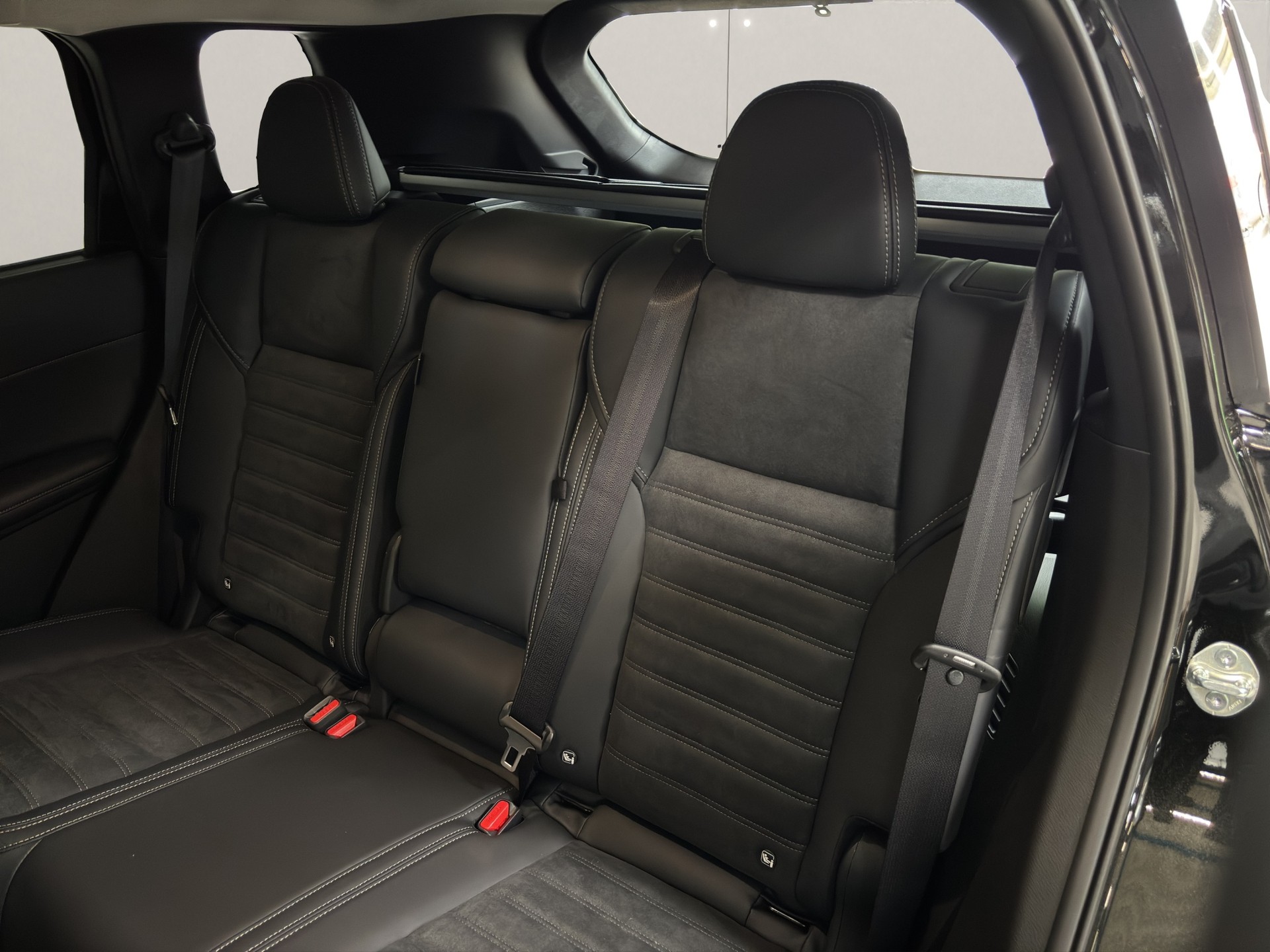 MITSUBISHI Outlander 2.4 PHEV Invite 4x4-image-7