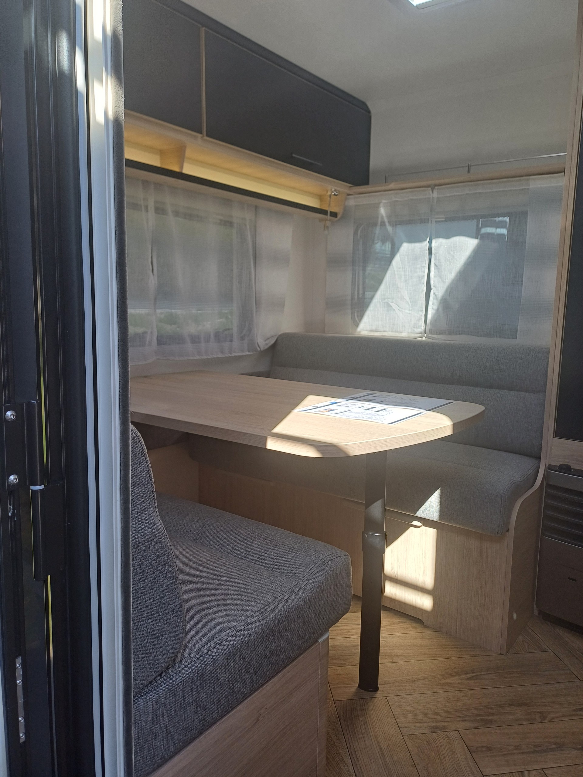 CARAVELAIR Sport Line 492-image-4
