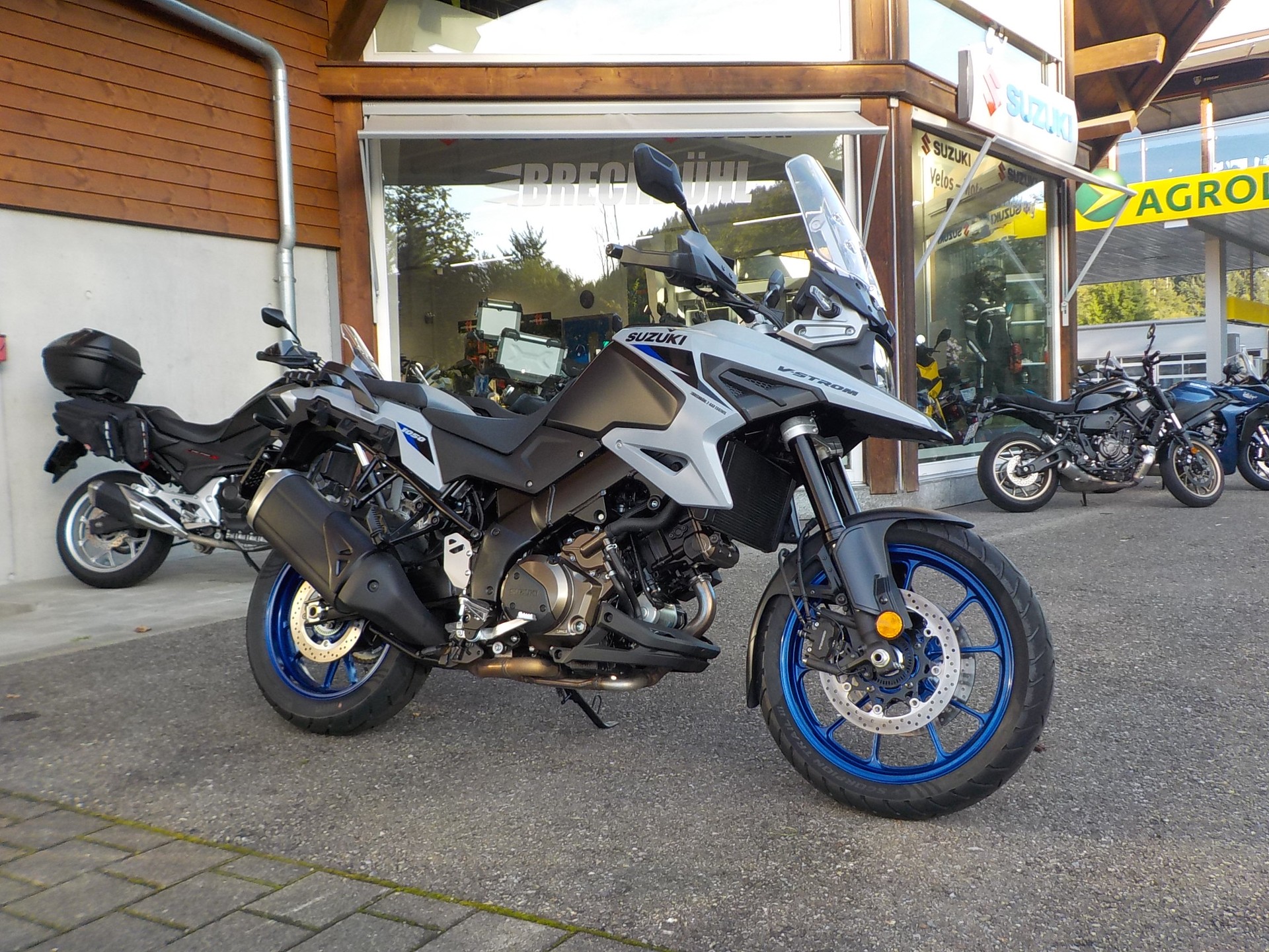 SUZUKI DL 1050-image-0