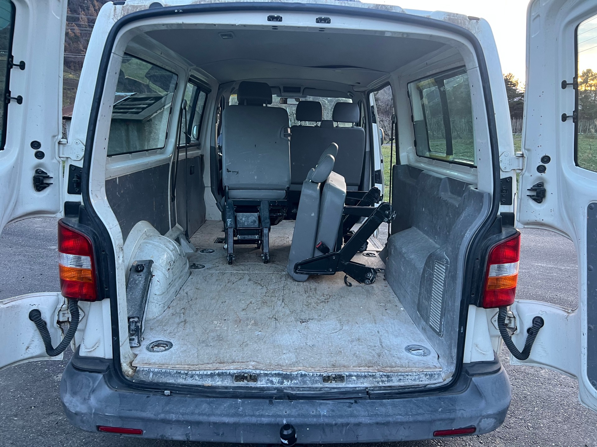 VW T5 Multivan Lang 2.5TDI 4M-image-6