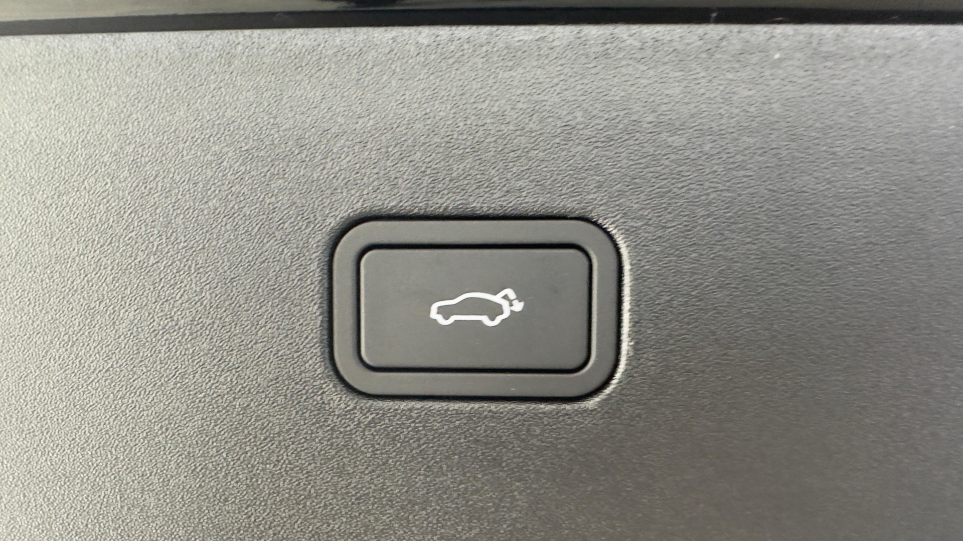 VOLVO EX 30 E60 Twin Plus Performance-image-15