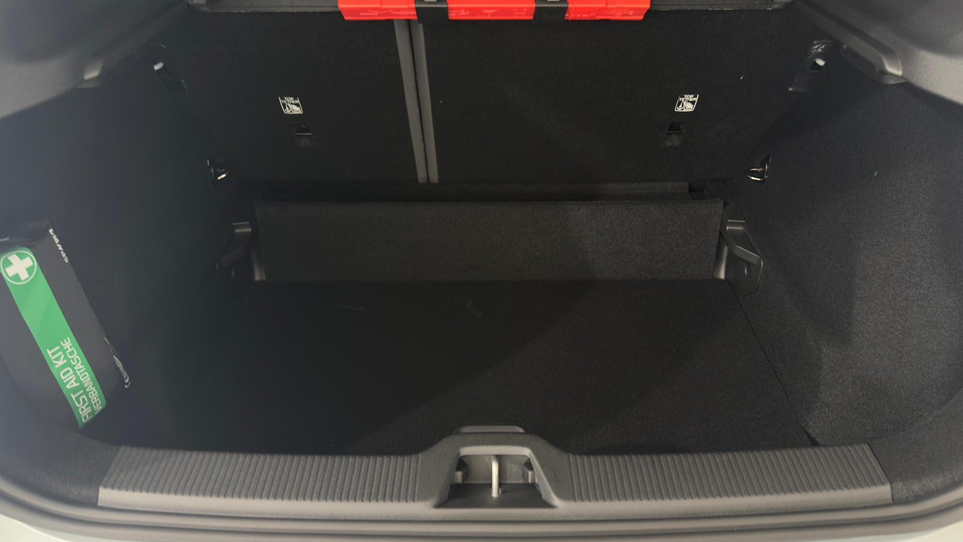 VOLVO EX 30 E60 Twin Plus Performance-image-6