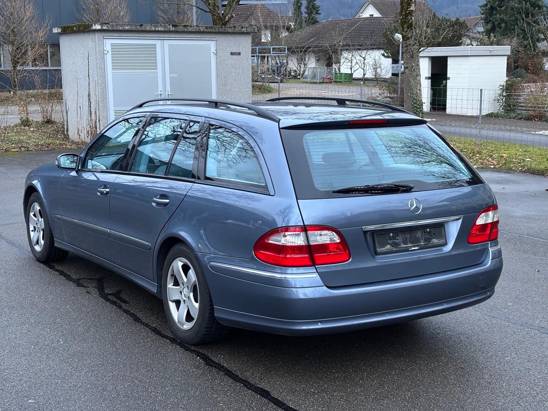 MERCEDES-BENZ E 280 Avantgarde-image-5
