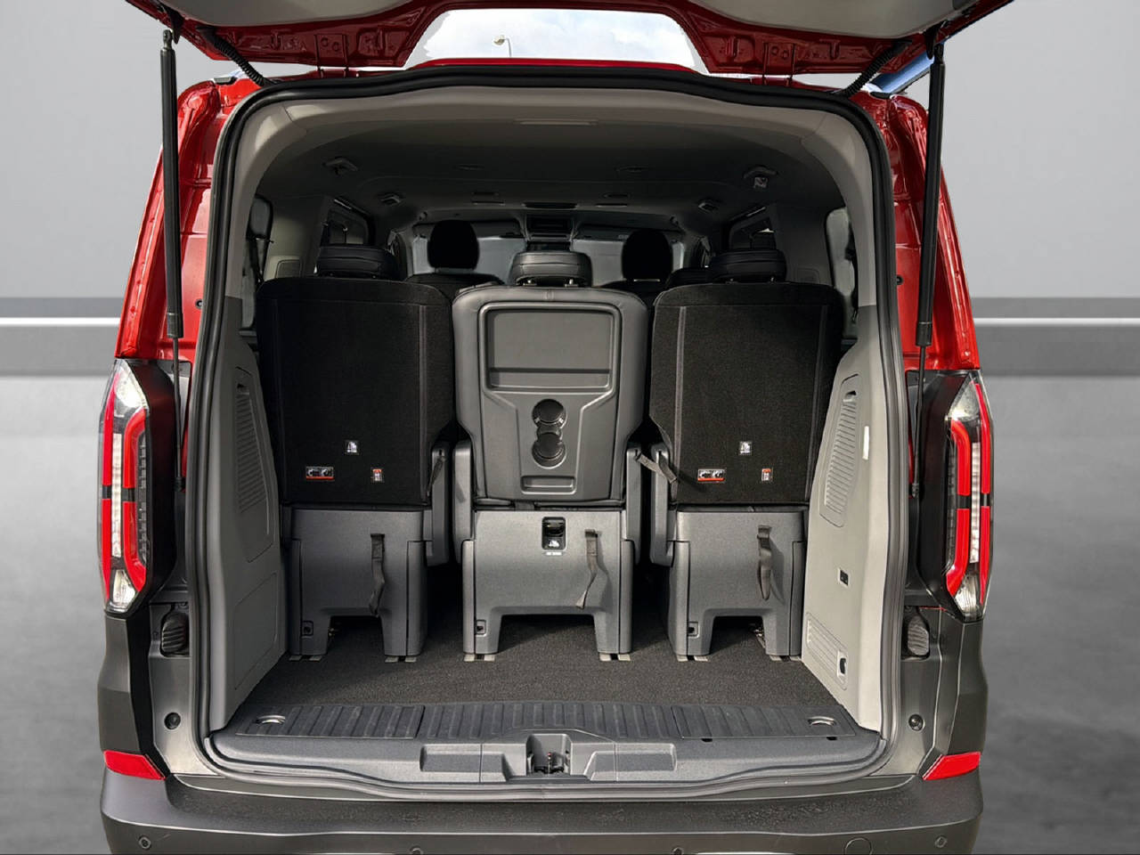FORD Tourneo Custom 320 L1 2.0 EcoBlue 170 Active-image-7