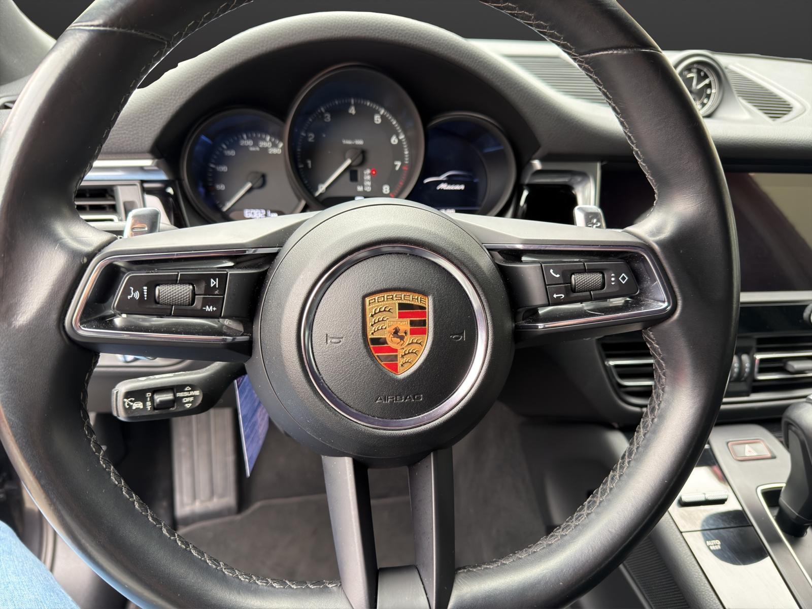 PORSCHE Macan PDK-image-10