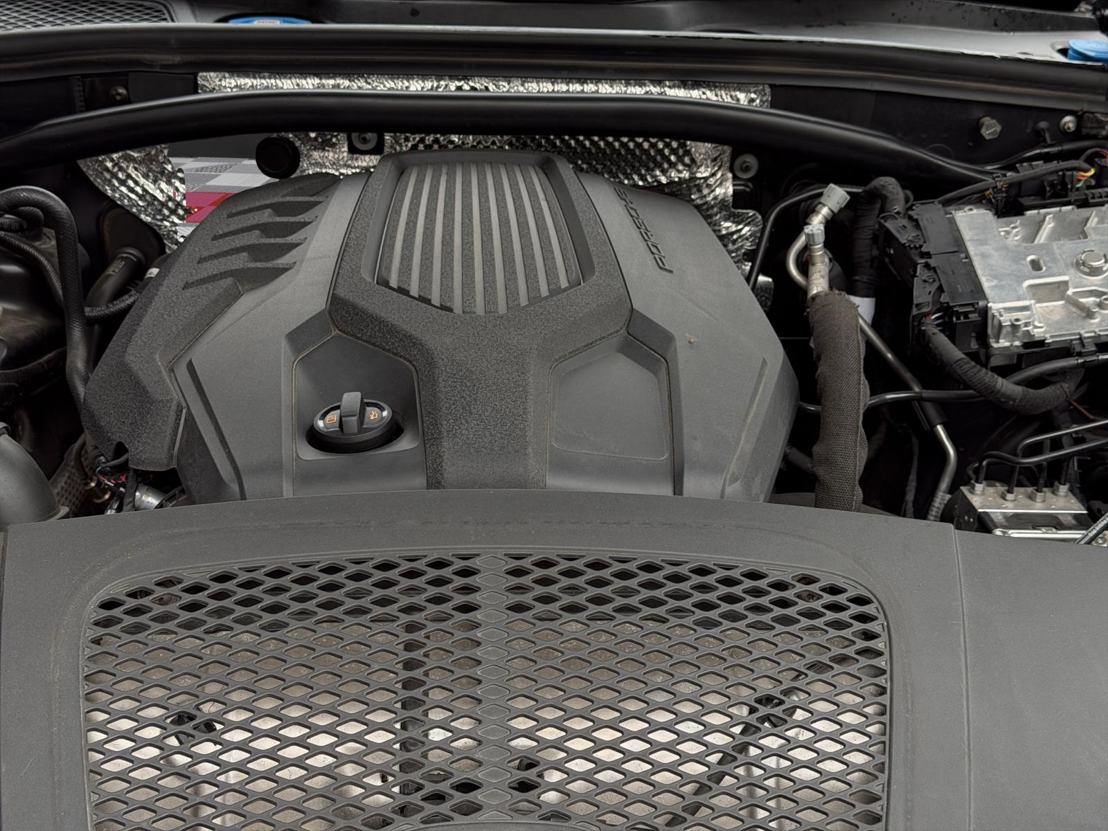 PORSCHE Macan PDK-image-18