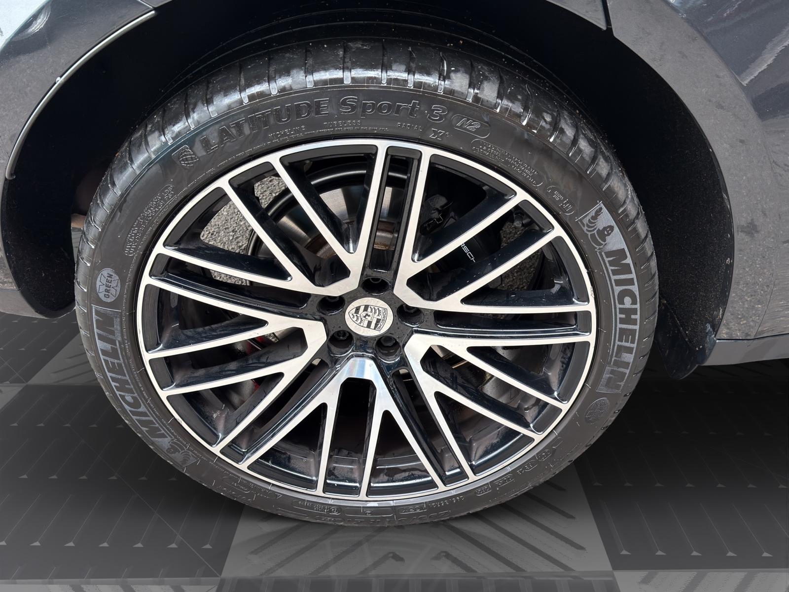 PORSCHE Macan PDK-image-21