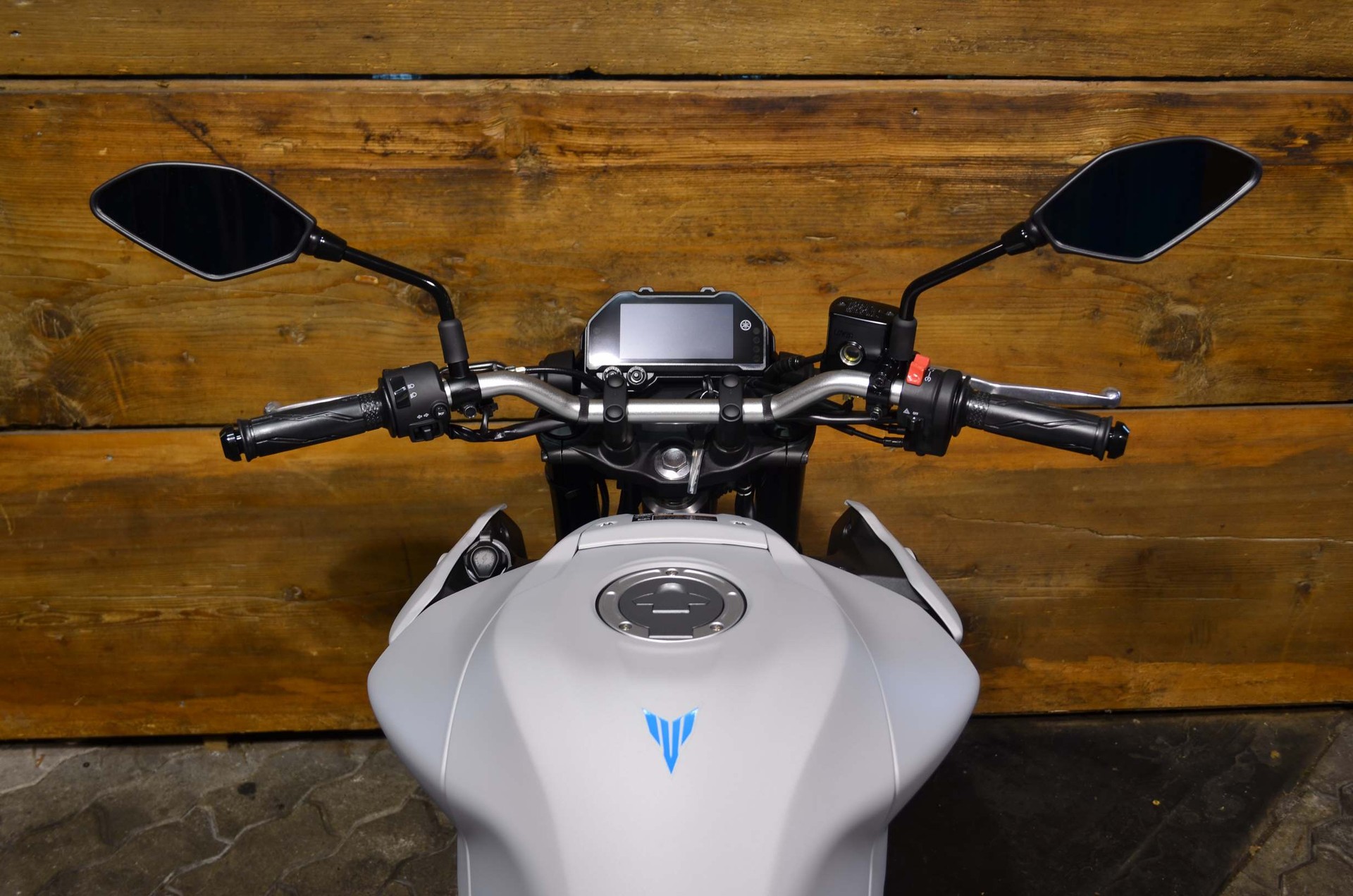 YAMAHA MT-03-image-2