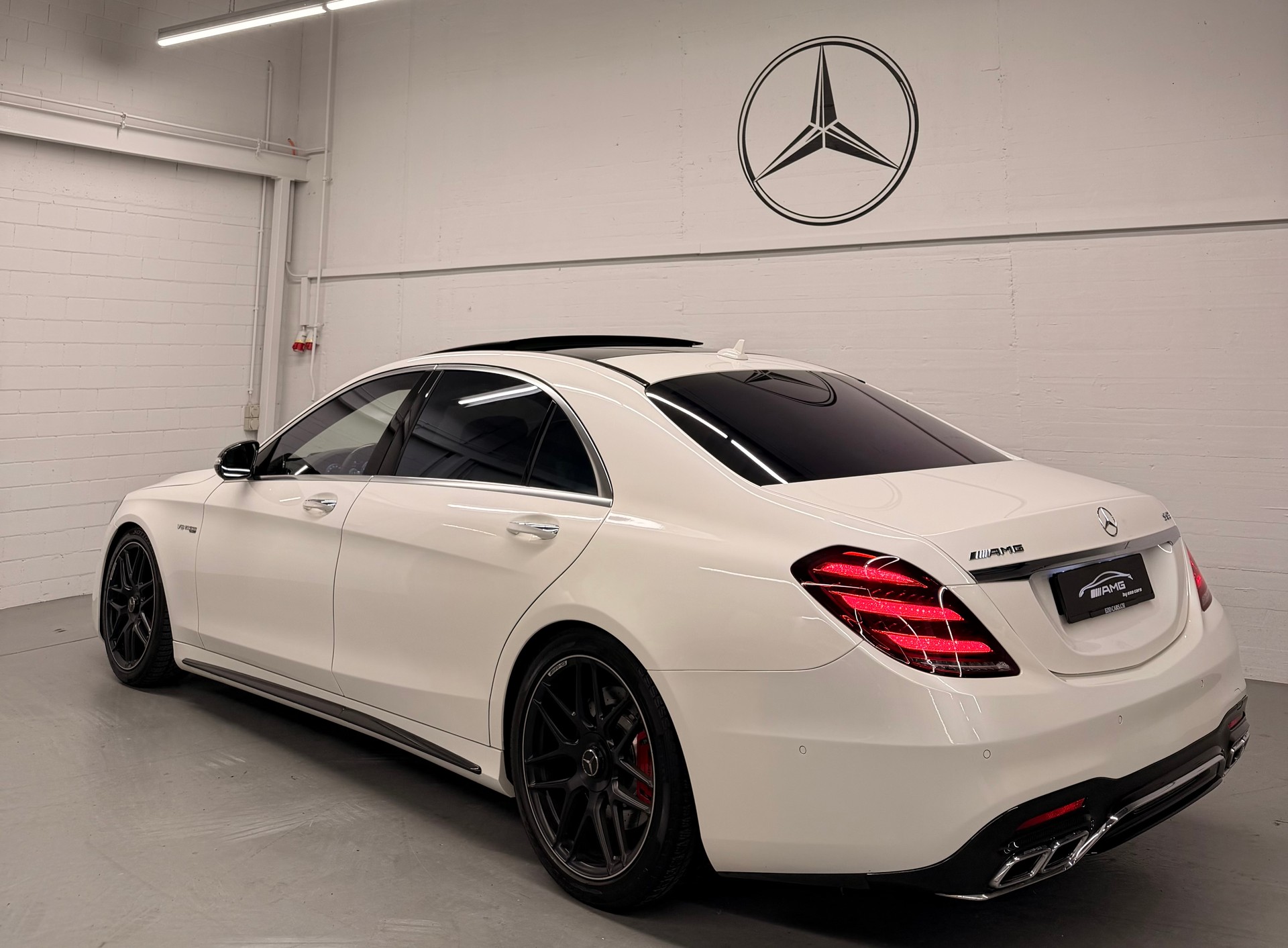 MERCEDES-BENZ S 63 AMG L 4Matic+ 9G-Tronic White Black Performance-image-5