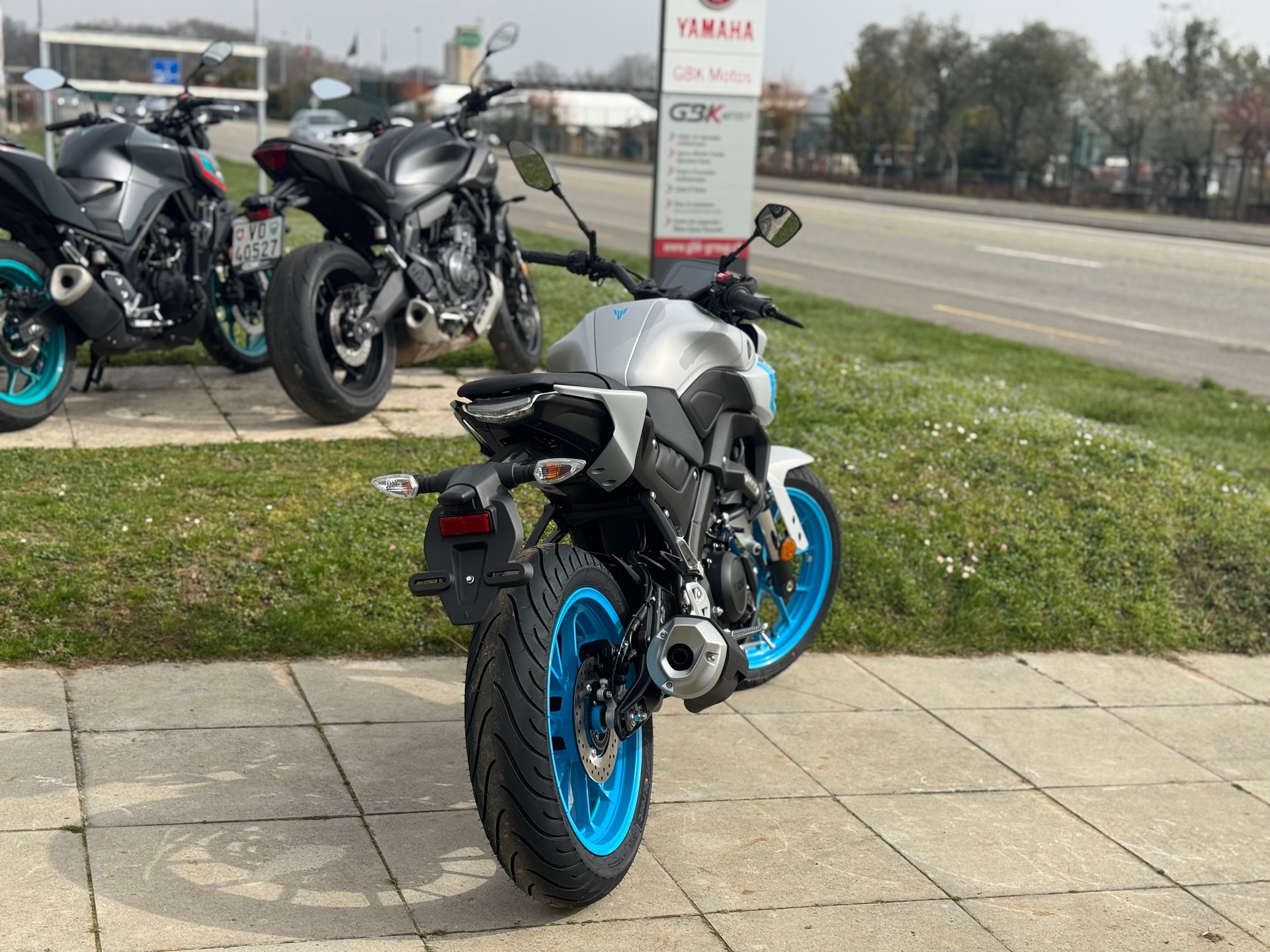 YAMAHA MT-125 ABS-image-2