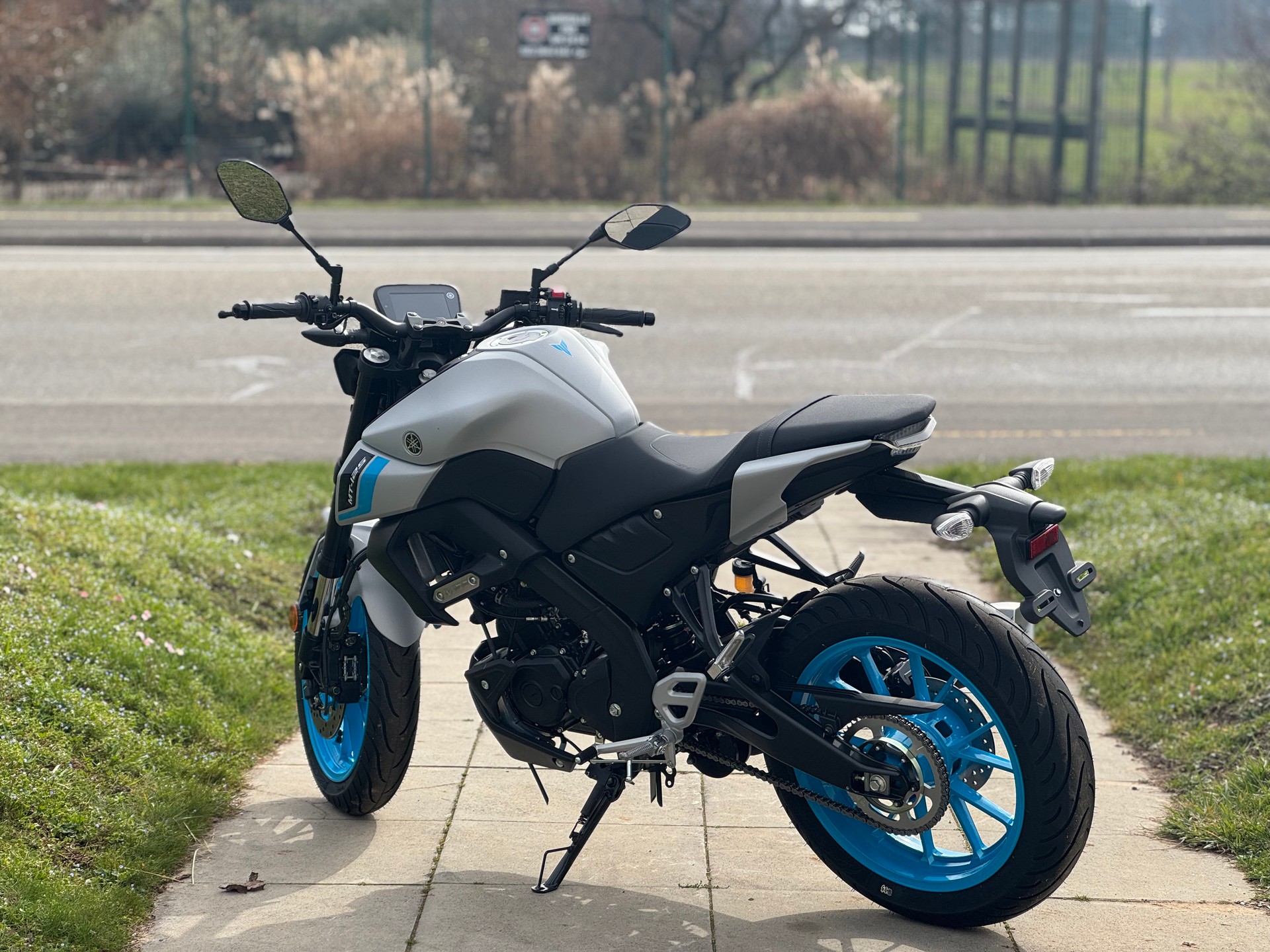 YAMAHA MT-125 ABS-image-3