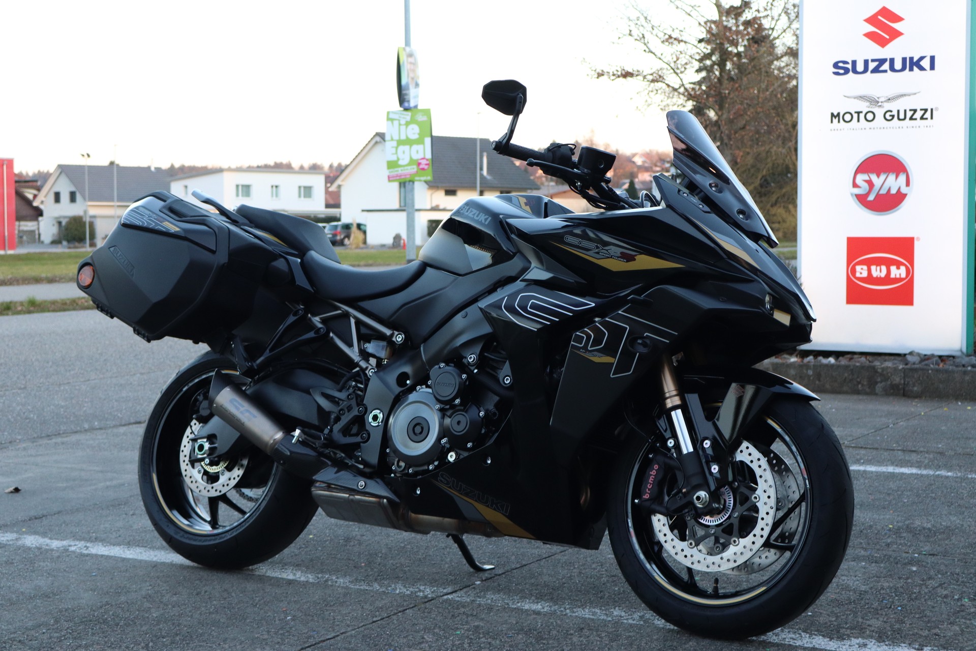 SUZUKI GSX-S 1000 GT Travel-image-1
