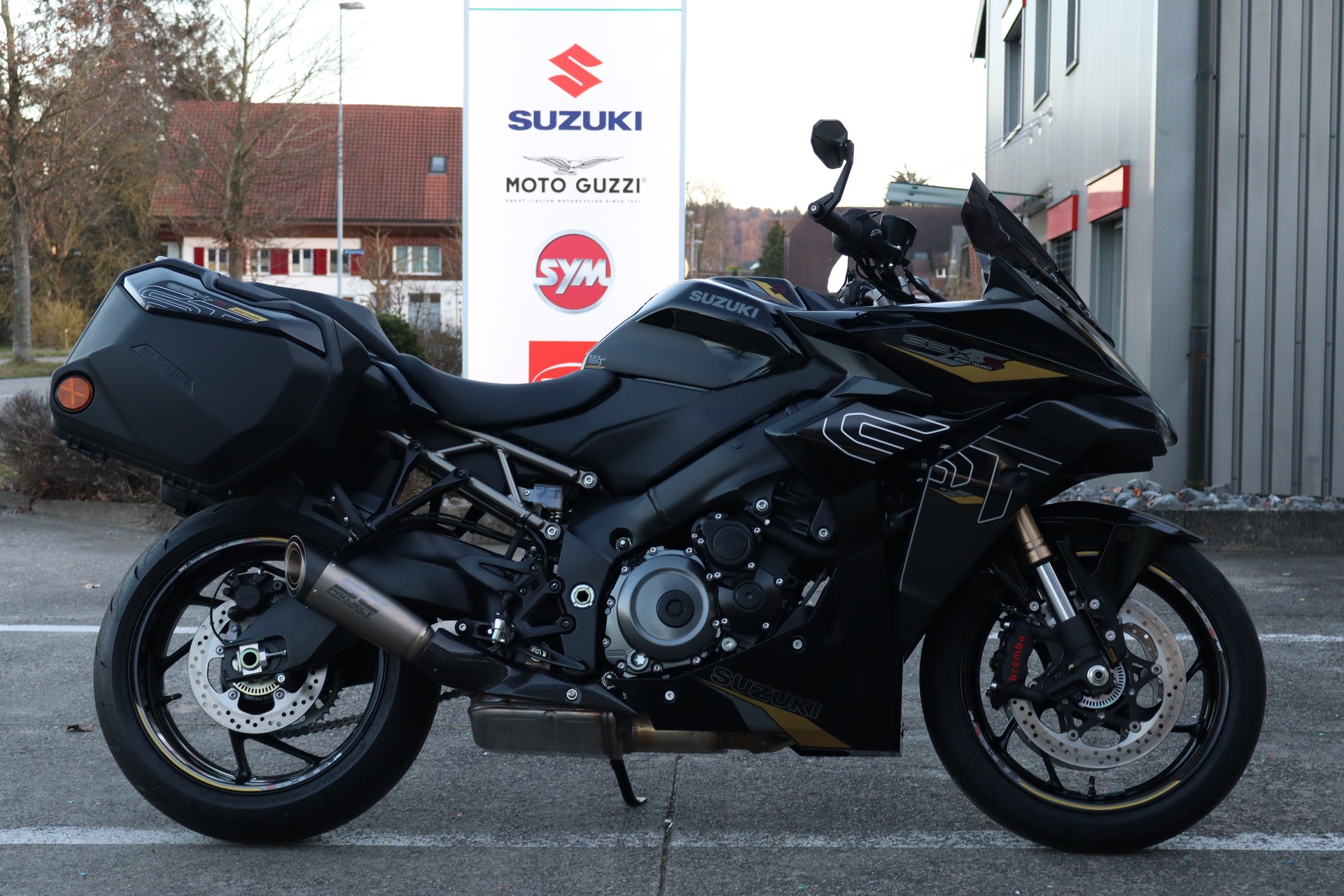 SUZUKI GSX-S 1000 GT Travel-image-0