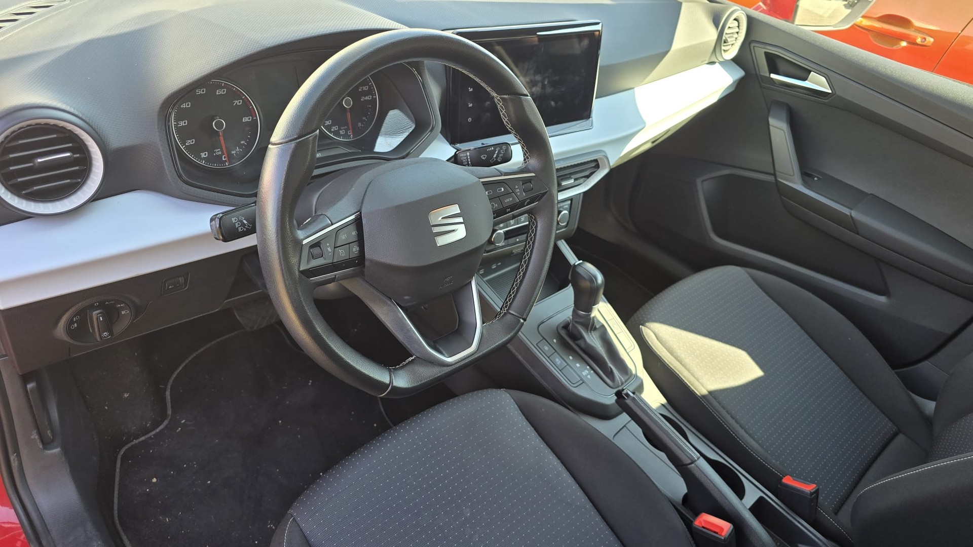 SEAT Ibiza 1.0 EcoTSI Style DSG Navi mod. 2022 CH AUTO ACC Tempomat-image-5