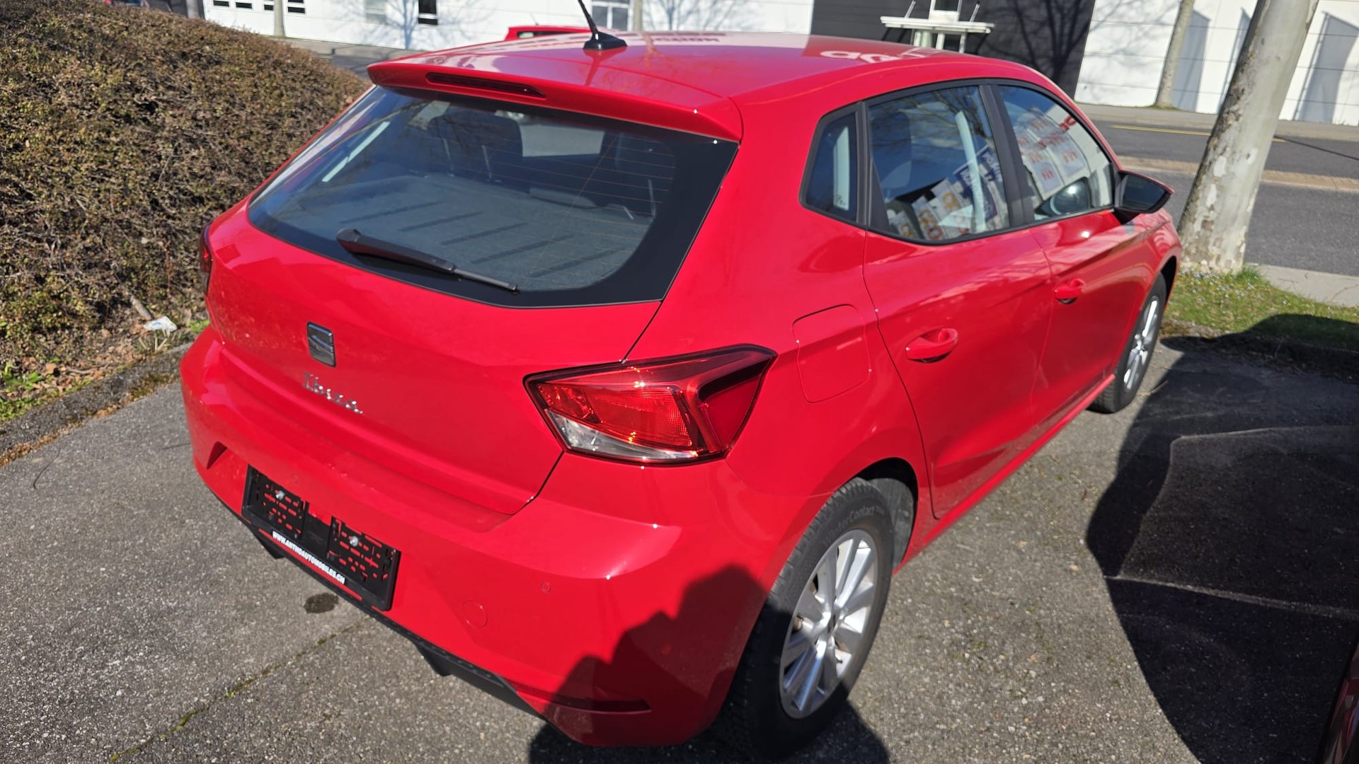 SEAT Ibiza 1.0 EcoTSI Style DSG Navi mod. 2022 CH AUTO ACC Tempomat-image-2