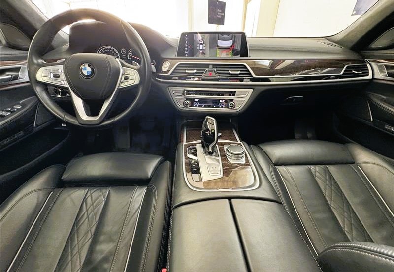 BMW 750Li xDrive Steptronic-image-8