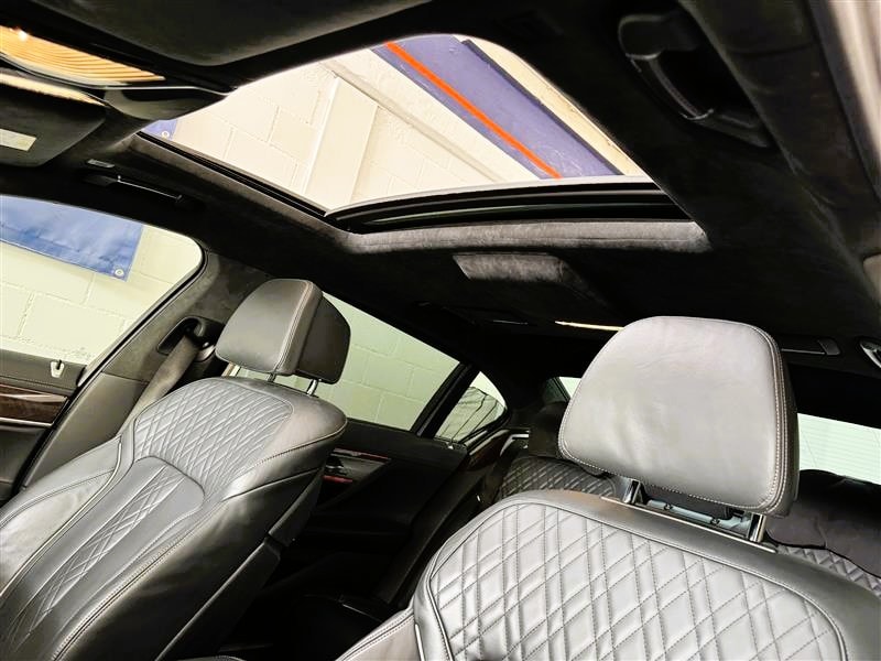 BMW 750Li xDrive Steptronic-image-6