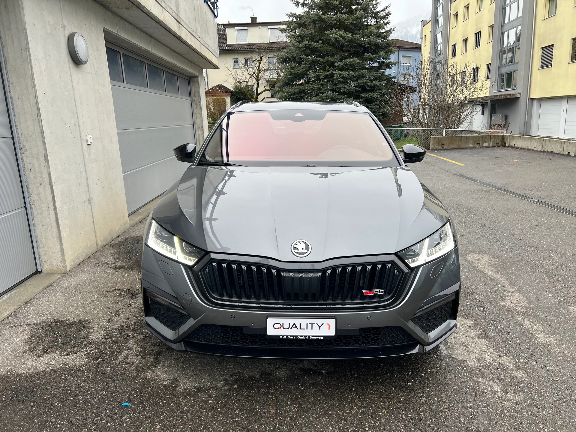 SKODA Octavia Combi 2.0 TSI DSG RS-showroom-element-1