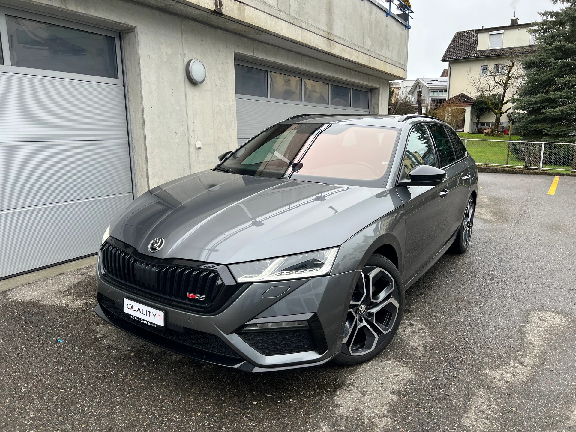 SKODA Octavia Combi 2.0 TSI DSG RS