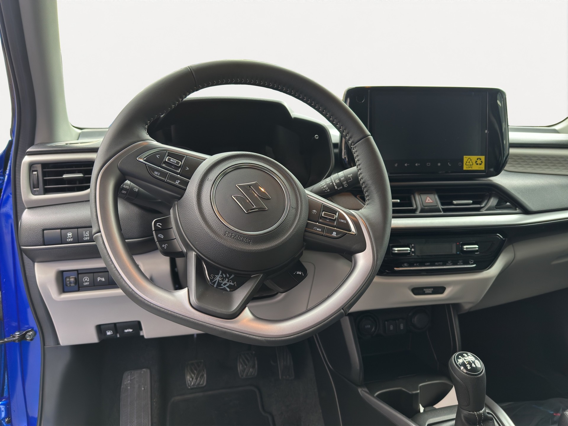 SUZUKI Swift 1.2 Compact Top Hybrid 4x4-image-7