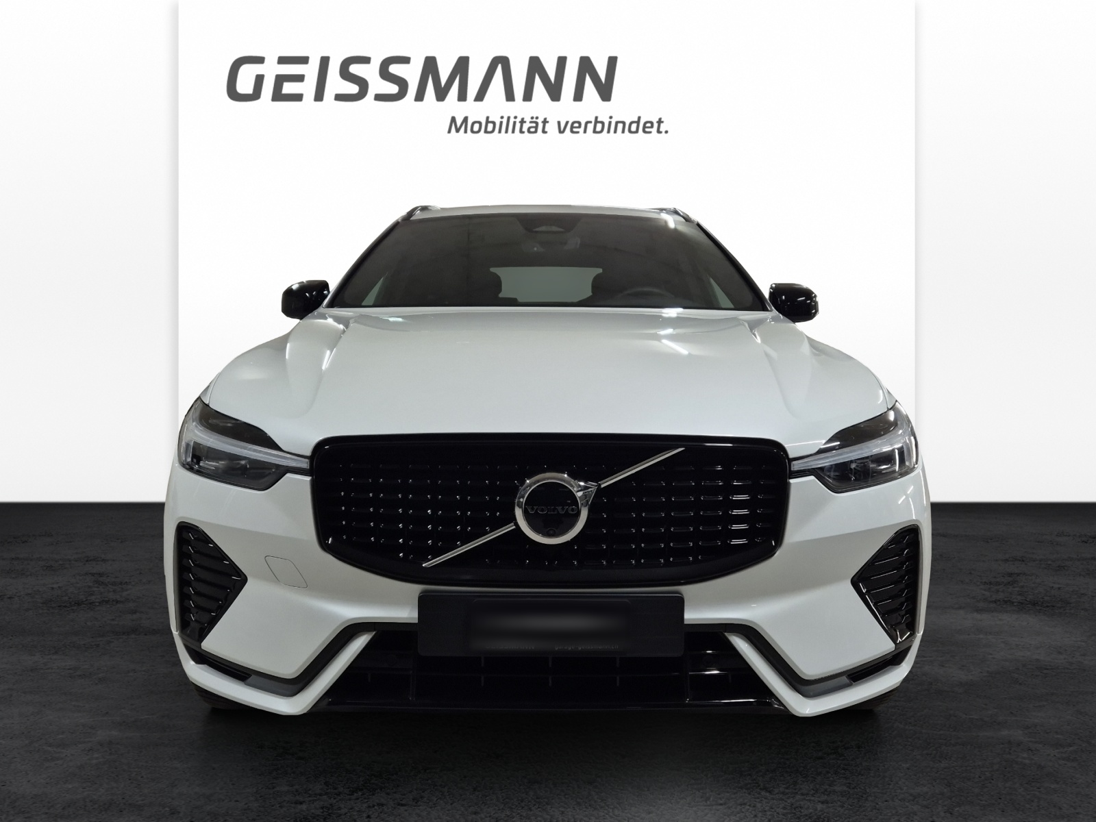 VOLVO XC60 2.0 B5 MH Plus Dark AWD-image-4