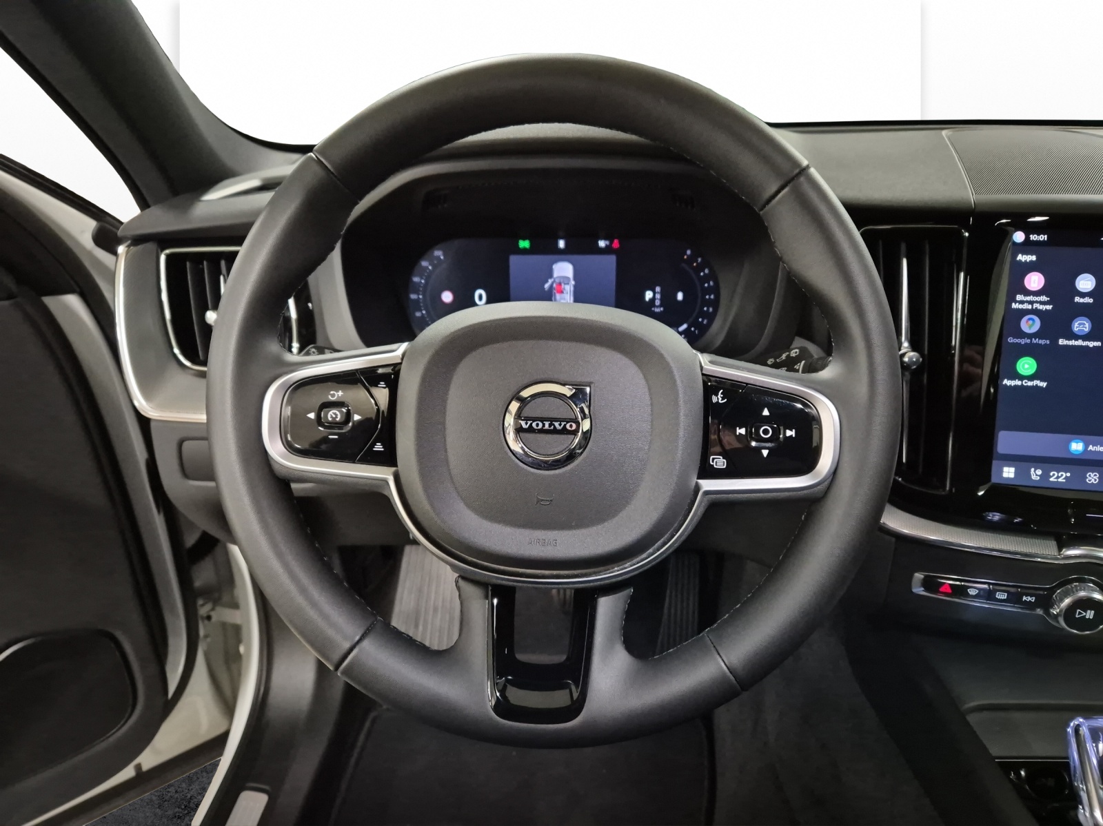 VOLVO XC60 2.0 B5 MH Plus Dark AWD-image-9