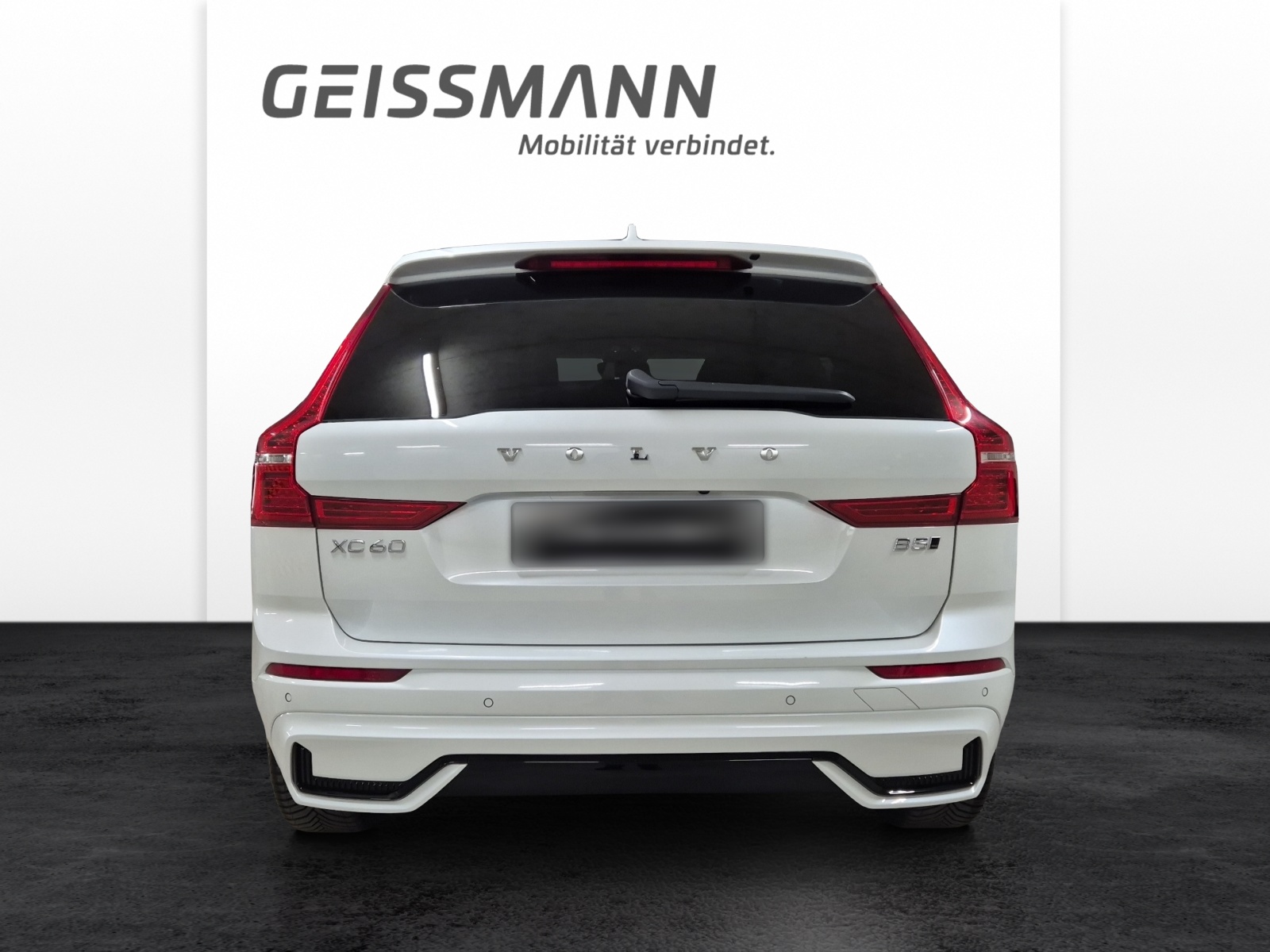 VOLVO XC60 2.0 B5 MH Plus Dark AWD-image-5