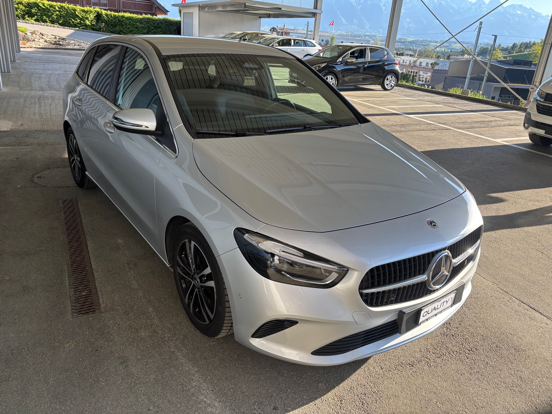 MERCEDES-BENZ B 220 d Style 8G-DCT-showroom-element-1