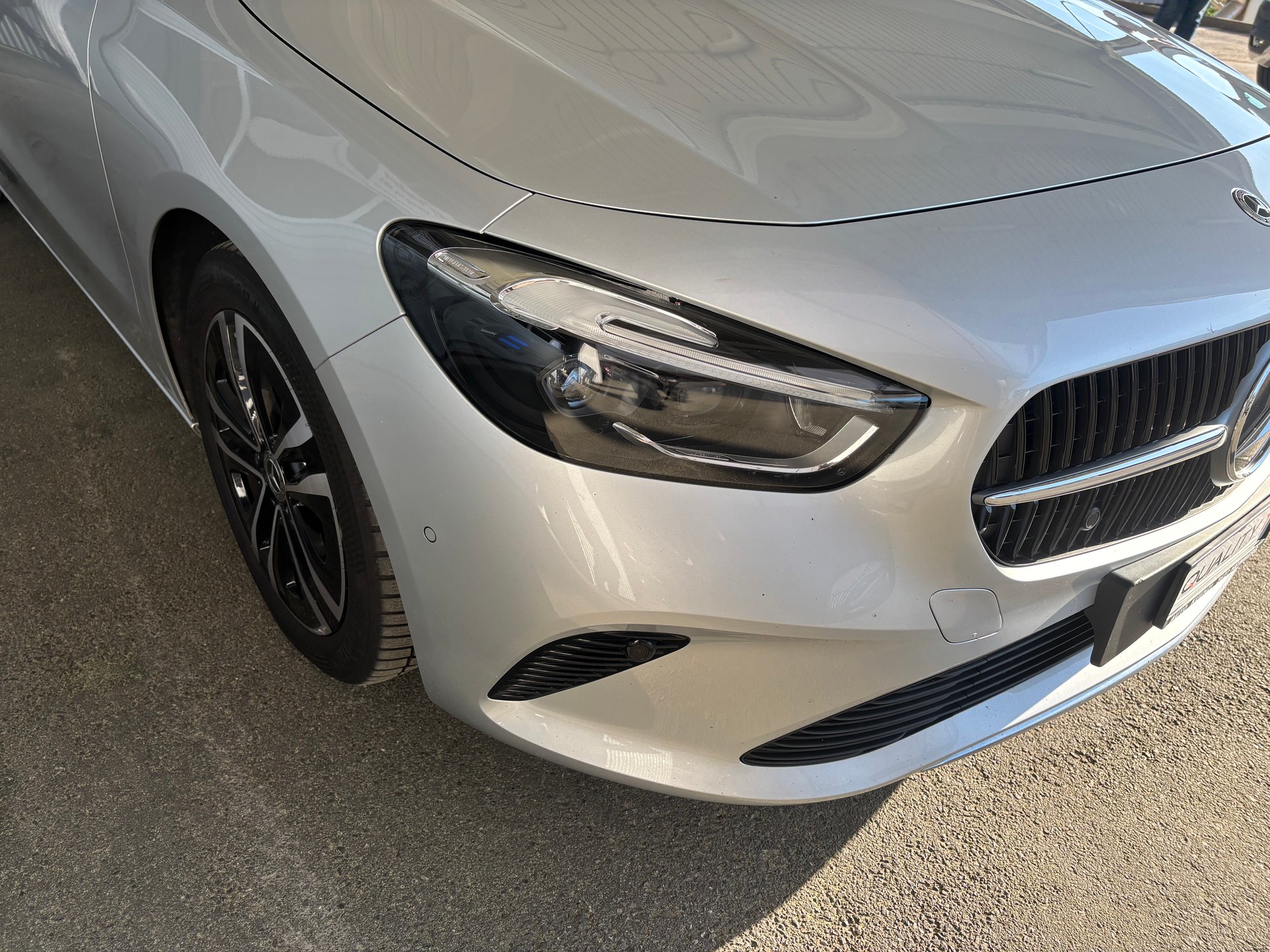 MERCEDES-BENZ B 220 d Style 8G-DCT-image-4