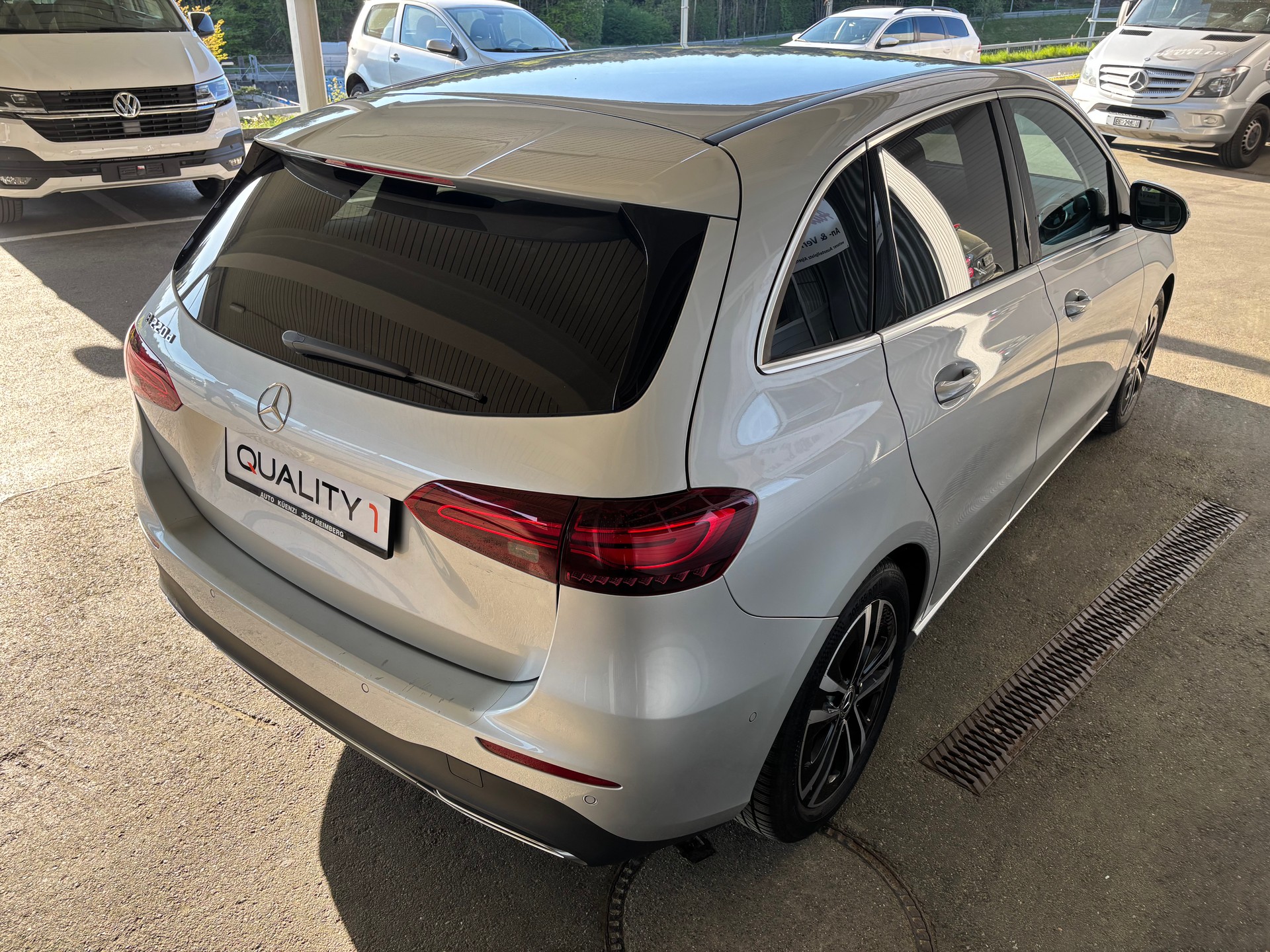 MERCEDES-BENZ B 220 d Style 8G-DCT-showroom-element-3
