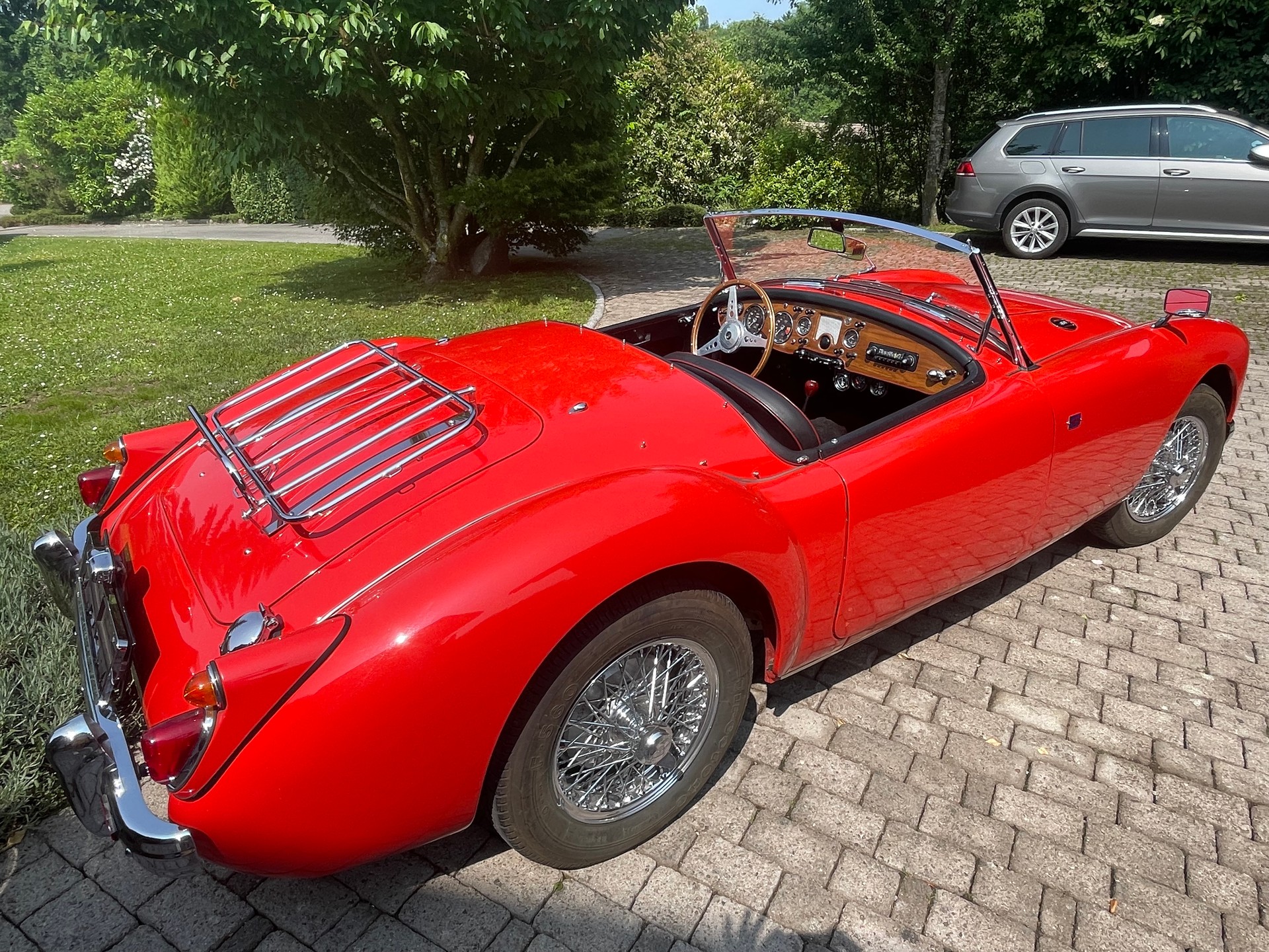 MG MGA-image-4