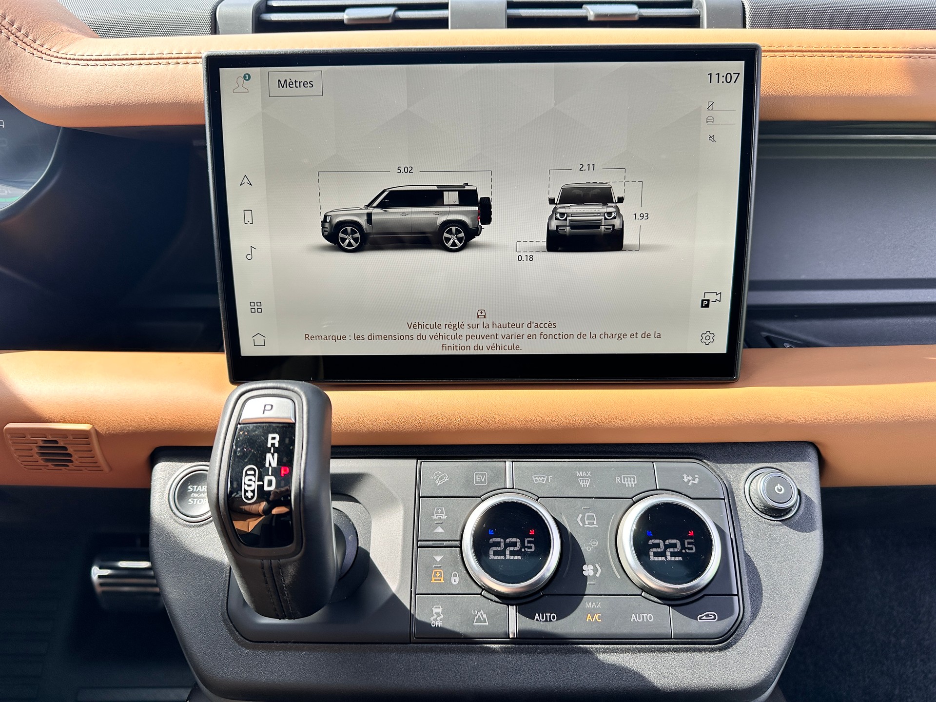 LAND ROVER Defender 110 P400e Si4 PHEV X AT8-image-14